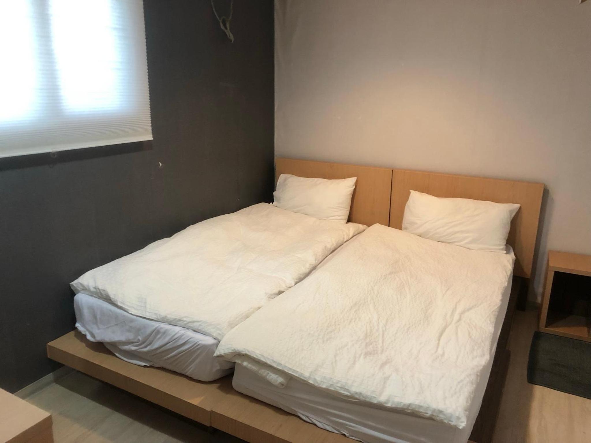 Chris Hostel