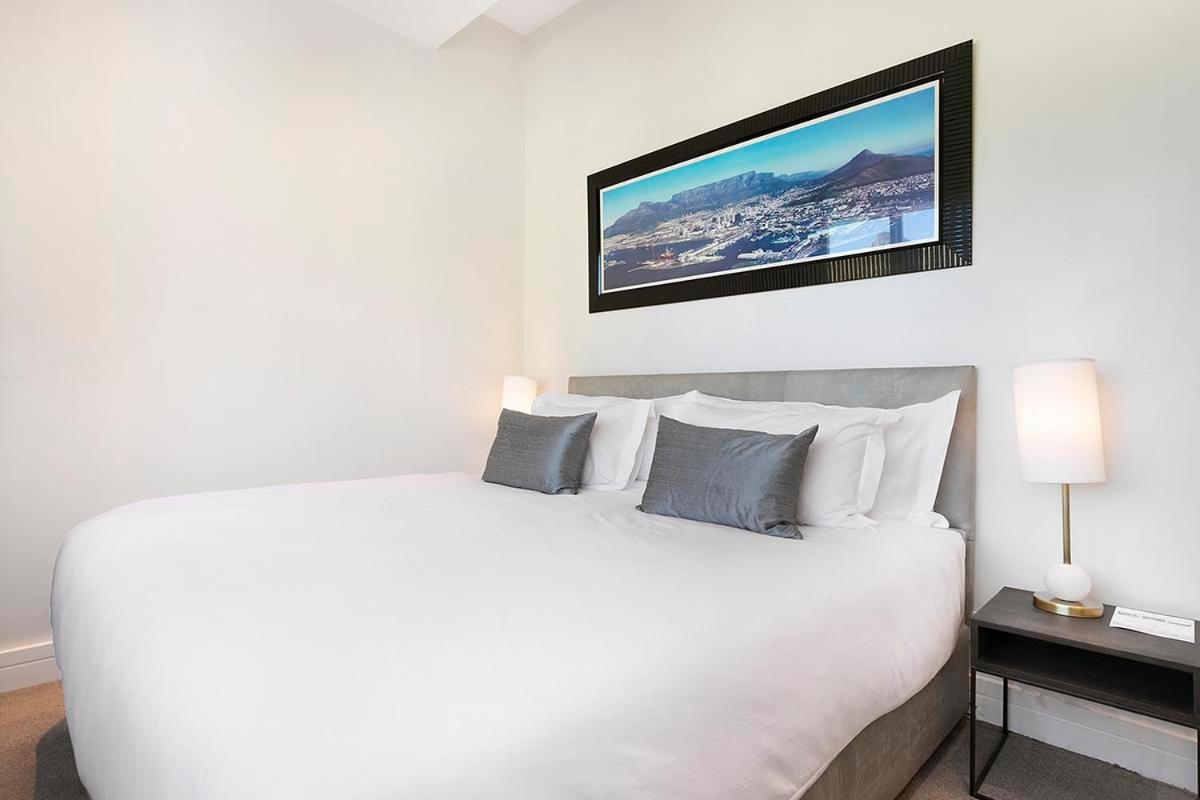 Stay In Luxury at Stonehill Place view 4