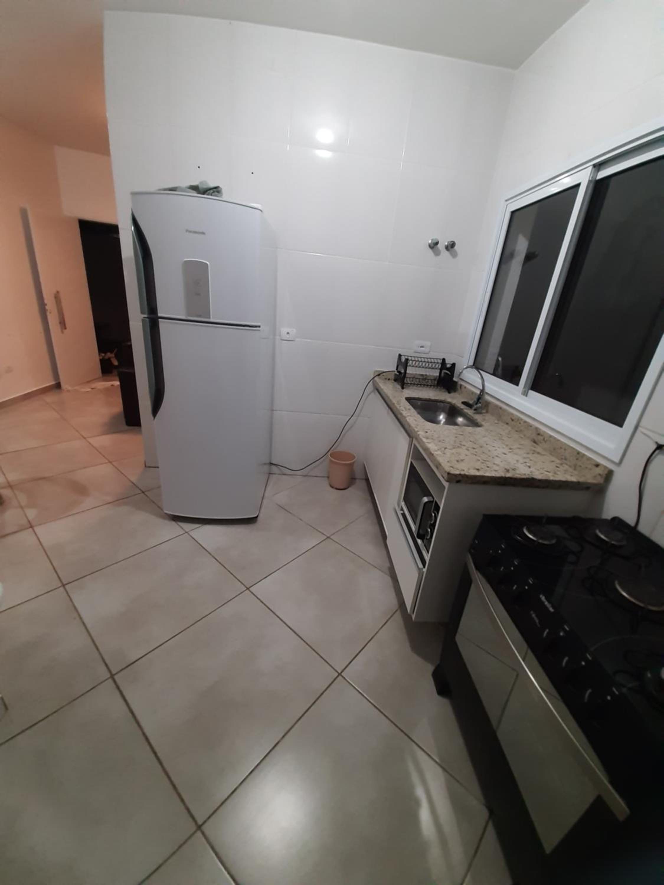 Sobrado frente ao SESC, WIFI 300MB, 2 vagas auto, cozinha, churrasqueira, moderno e reformado
