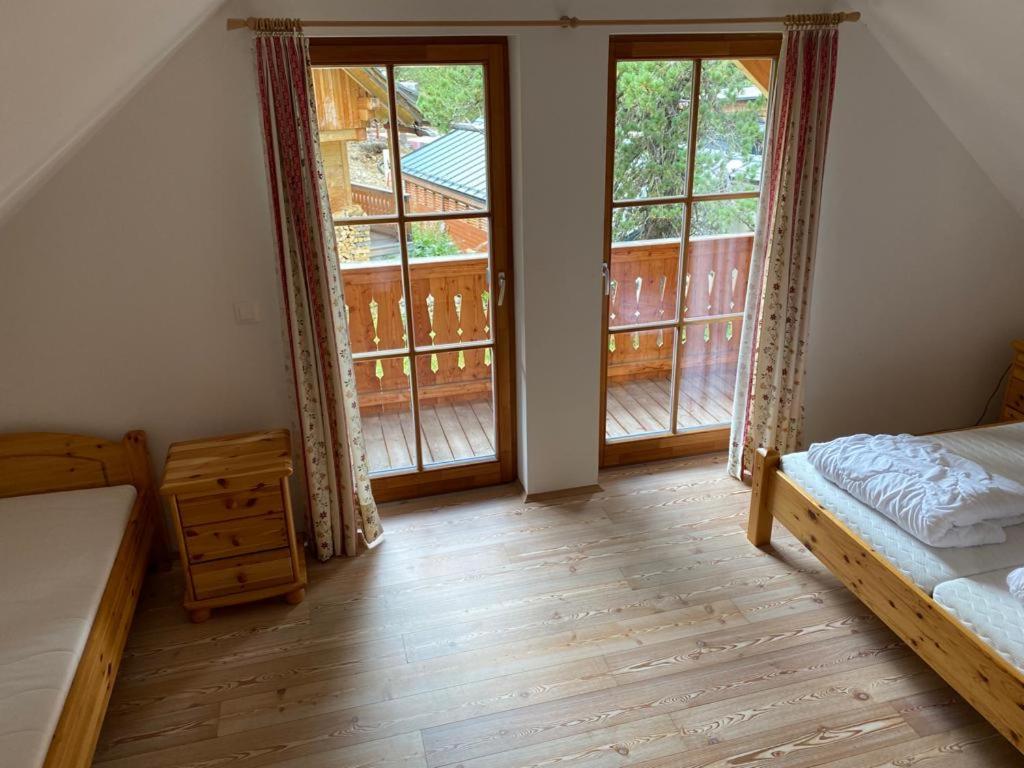 Turrach Chalet Haus Dachs