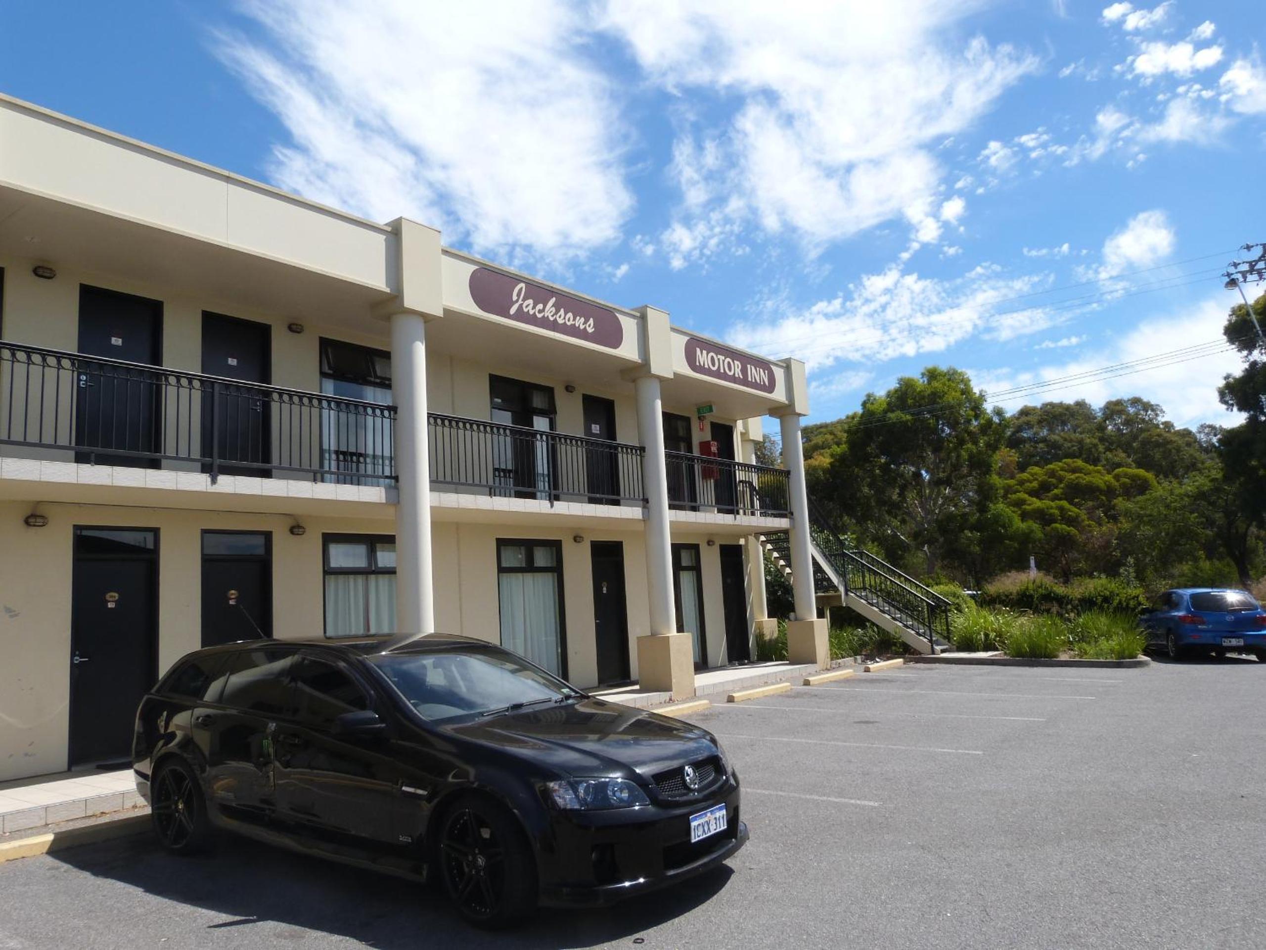 Hotel Jacksons Motor Inn