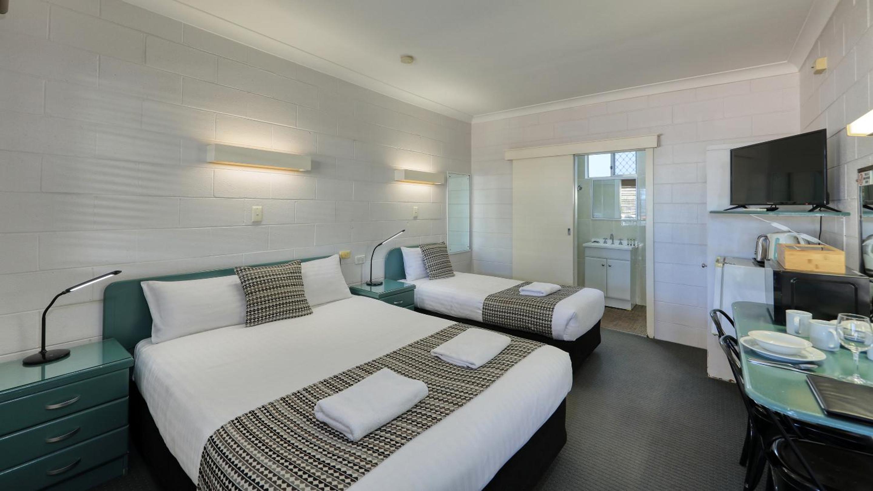 Castlereagh Lodge Motel view 4