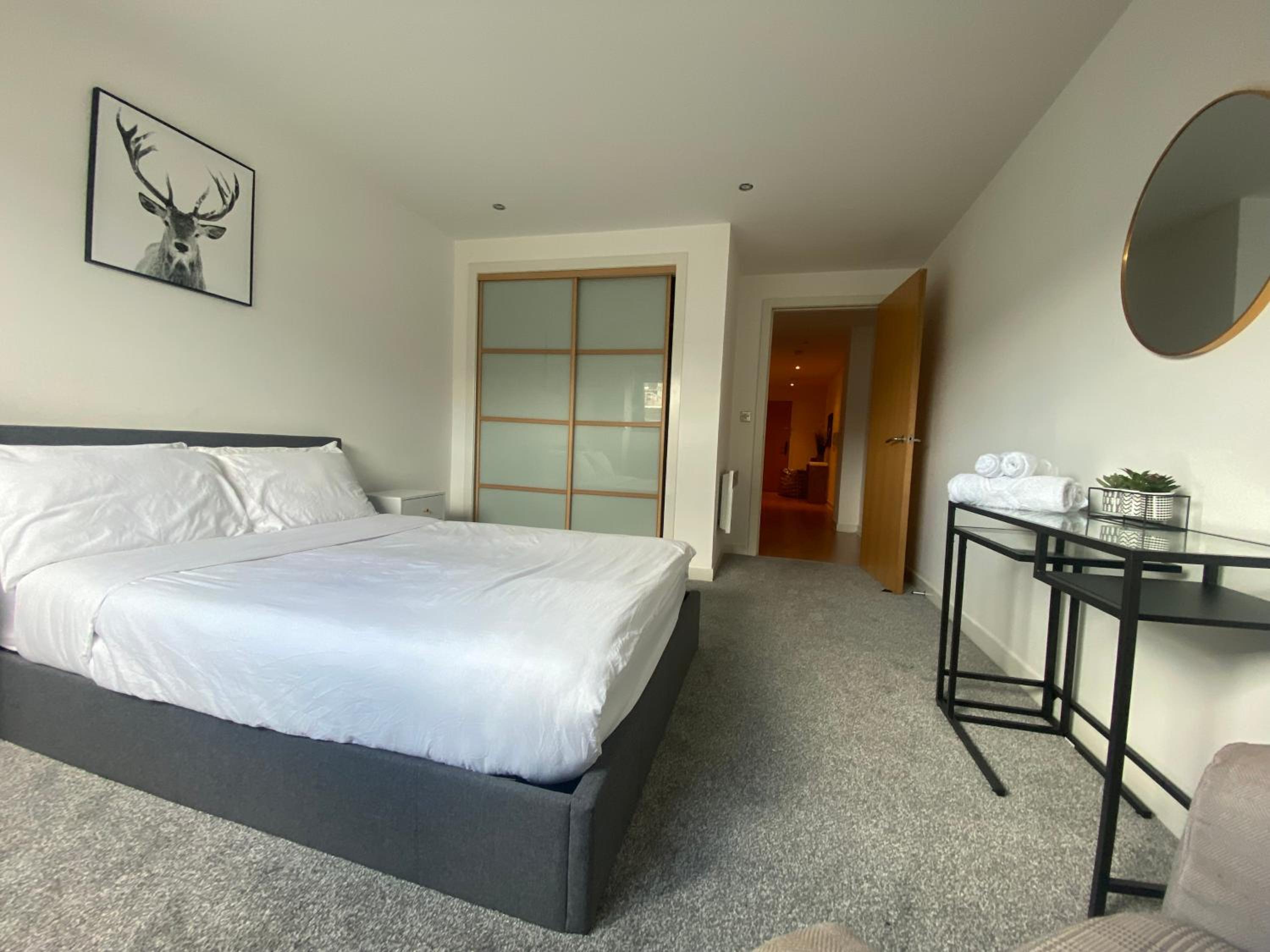 SECC&HYDRO BeAUTIFUL 2BR APARTMENT WITH FREE PARKING
