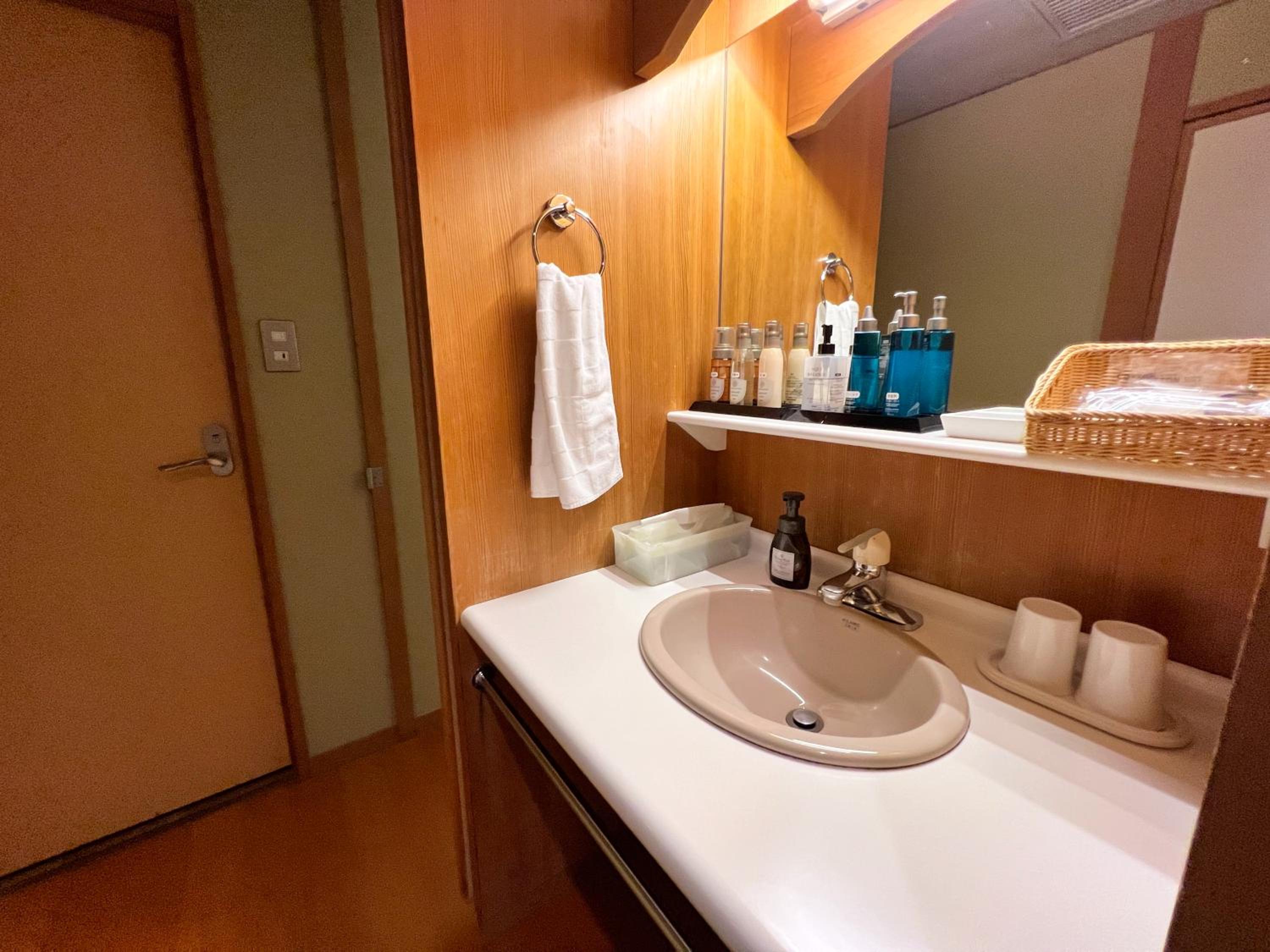 Yuze Hotel