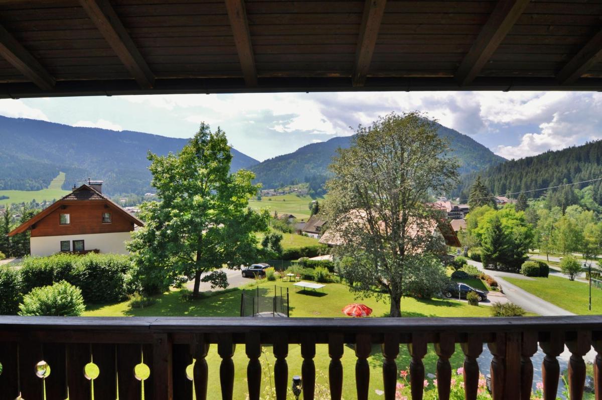 Pension & Apartments Weissbriach