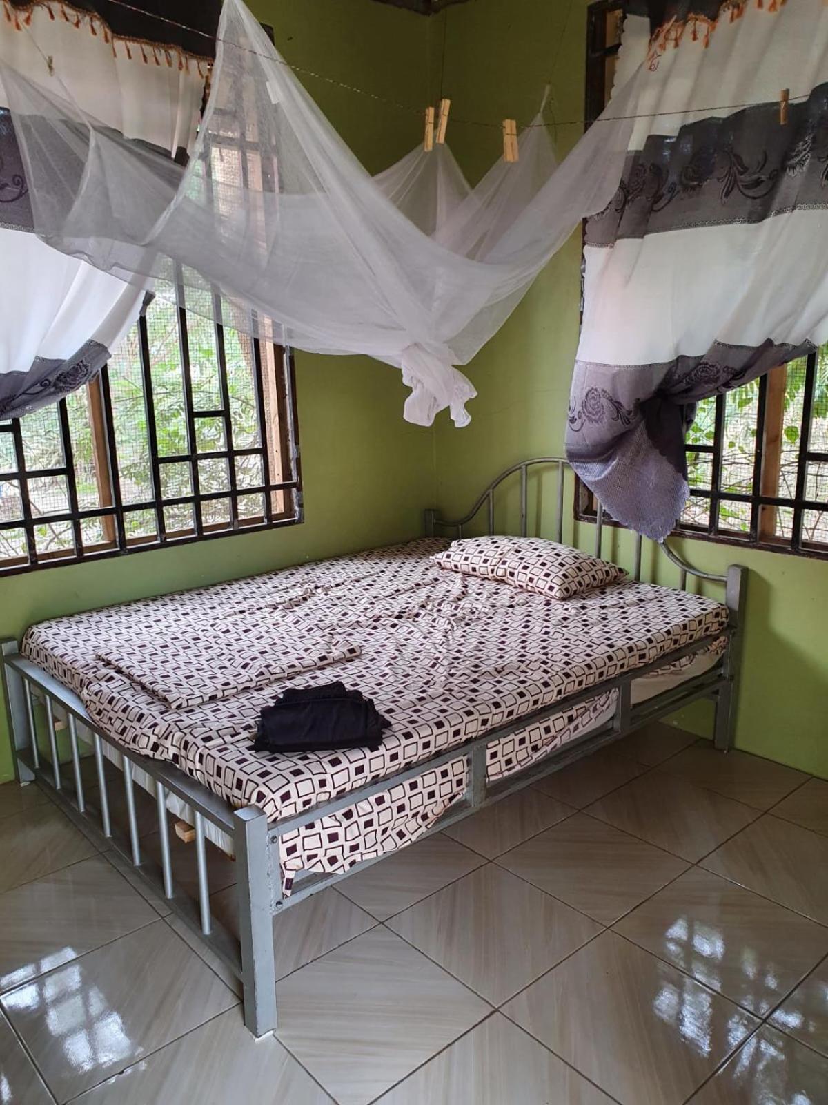 Eazy's Place view 3