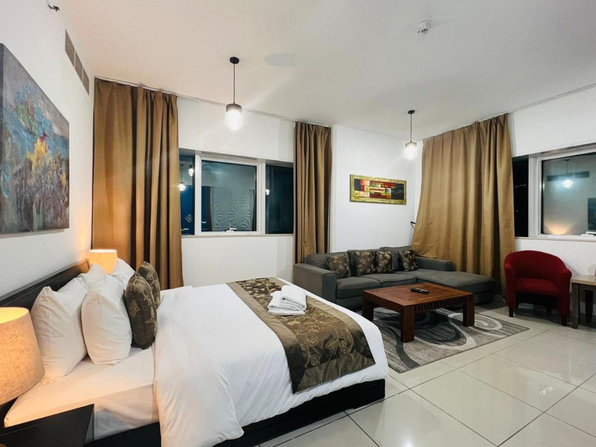 Entire private self catered sea view Apartments marina