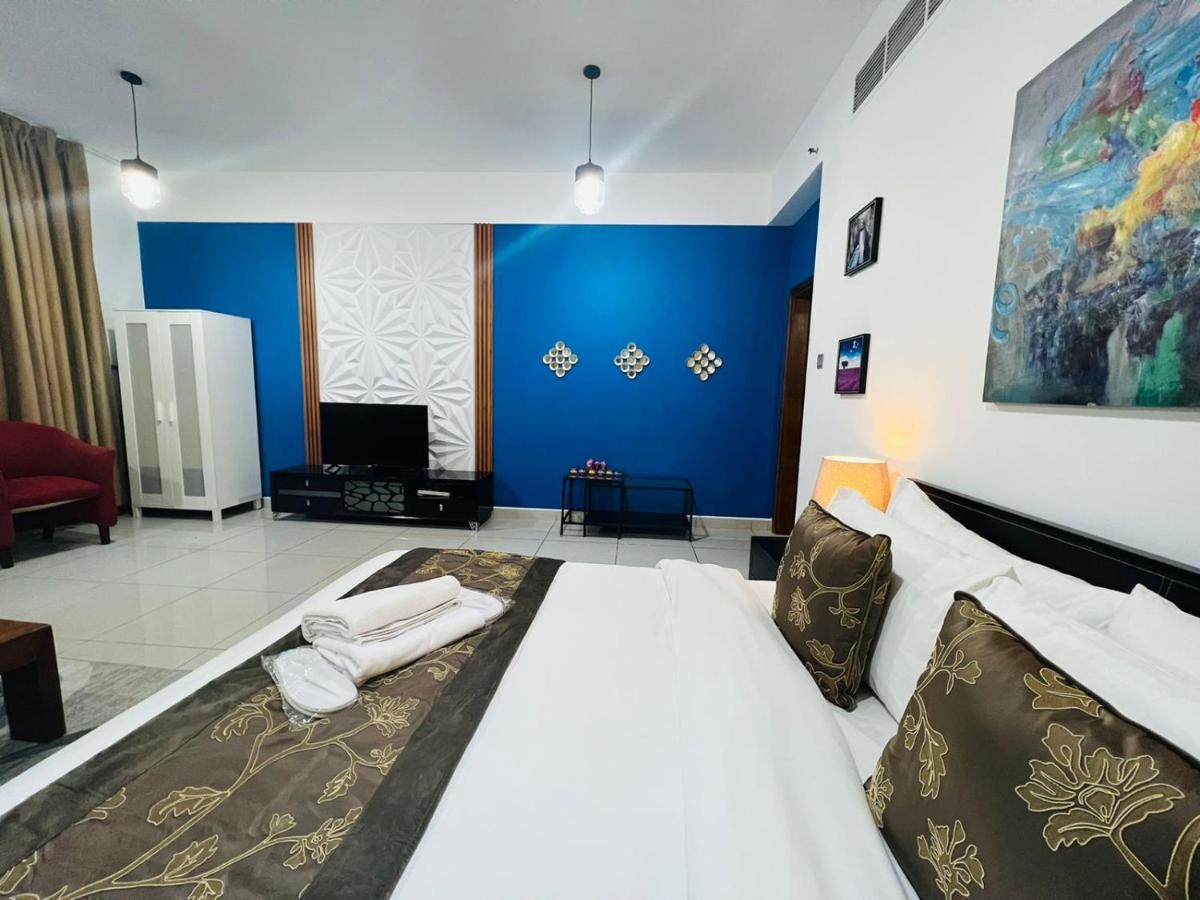 Entire private self catered sea view Apartments marina