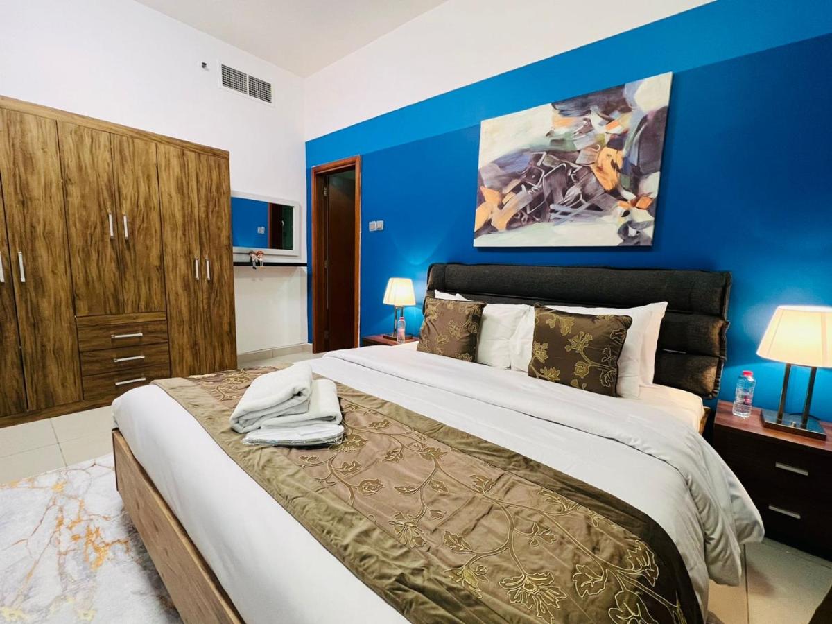 Entire private self catered sea view Apartments marina