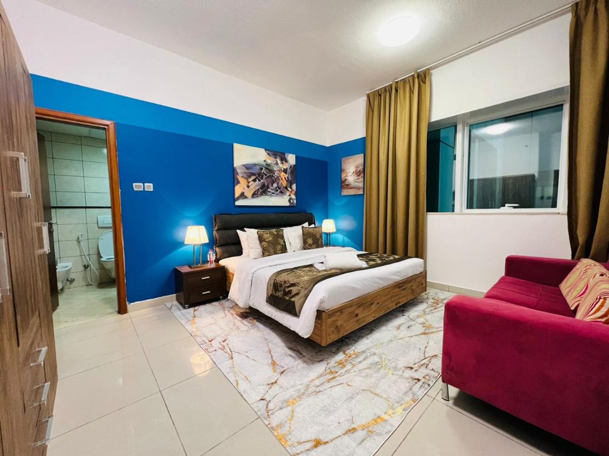 Entire private self catered sea view Apartments marina