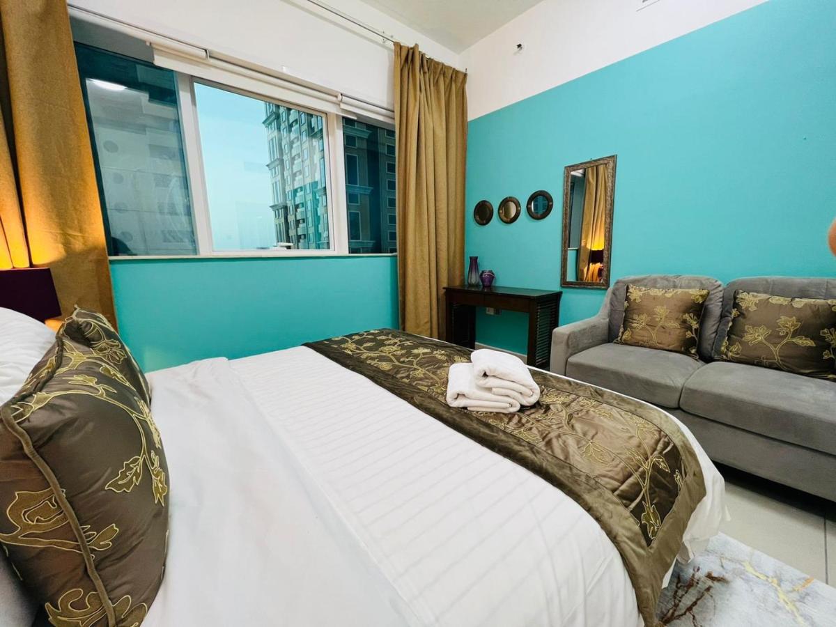 Entire private self catered sea view Apartments marina