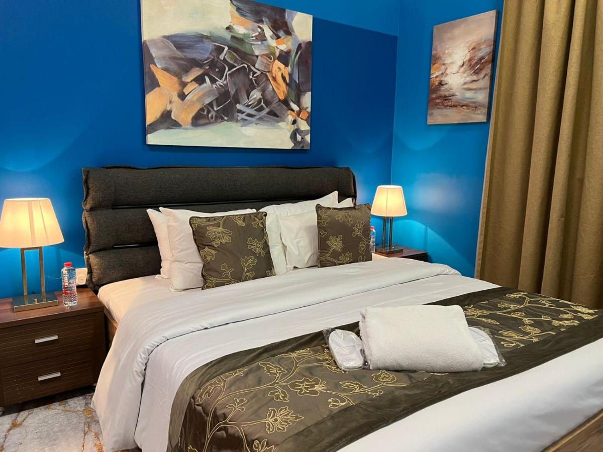 Entire private self catered sea view Apartments marina