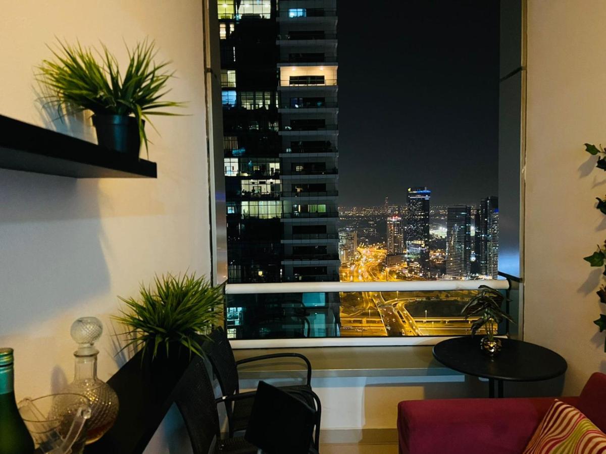 Entire private self catered sea view Apartments marina