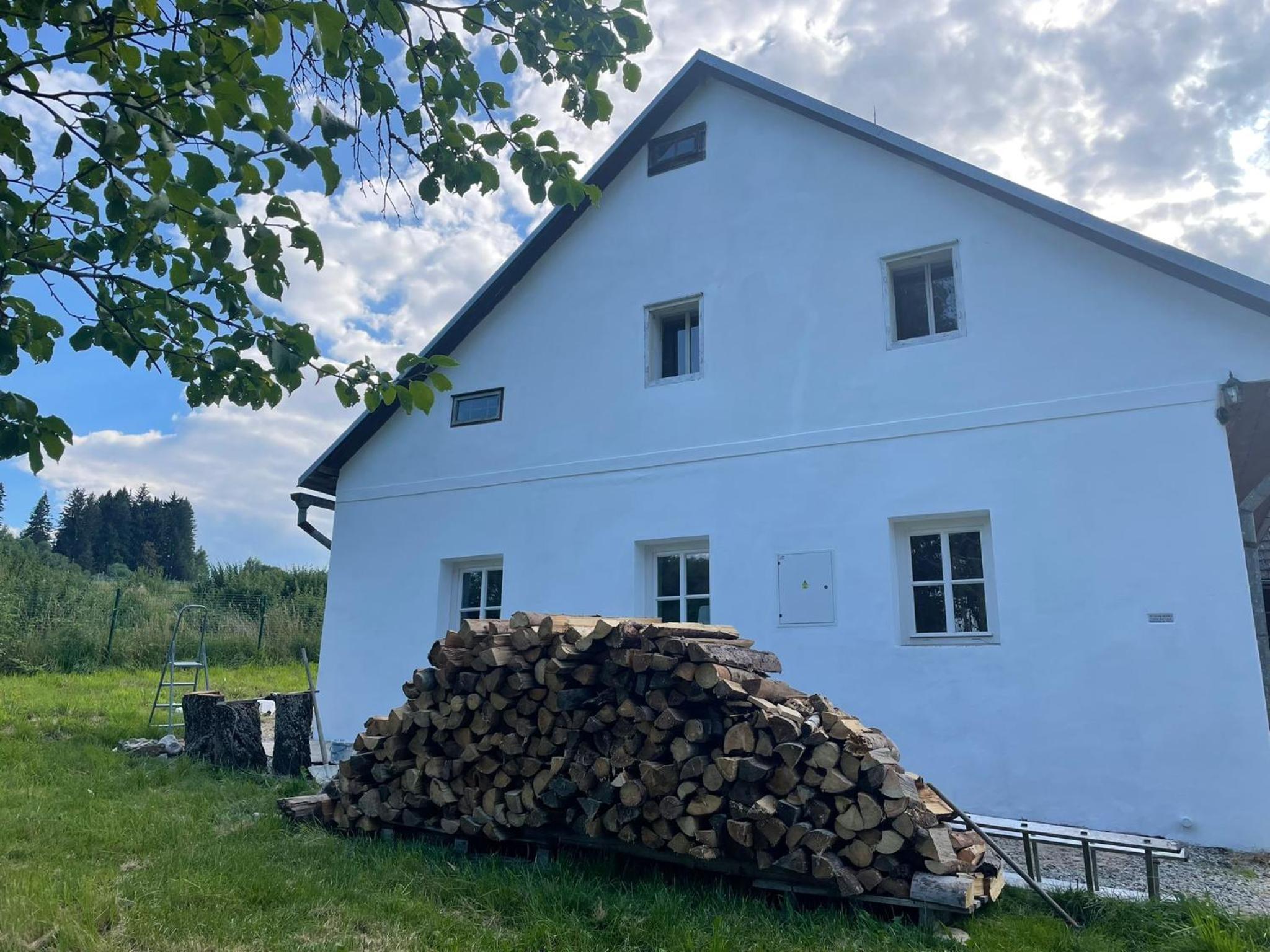 Romantická chalupa s krbem