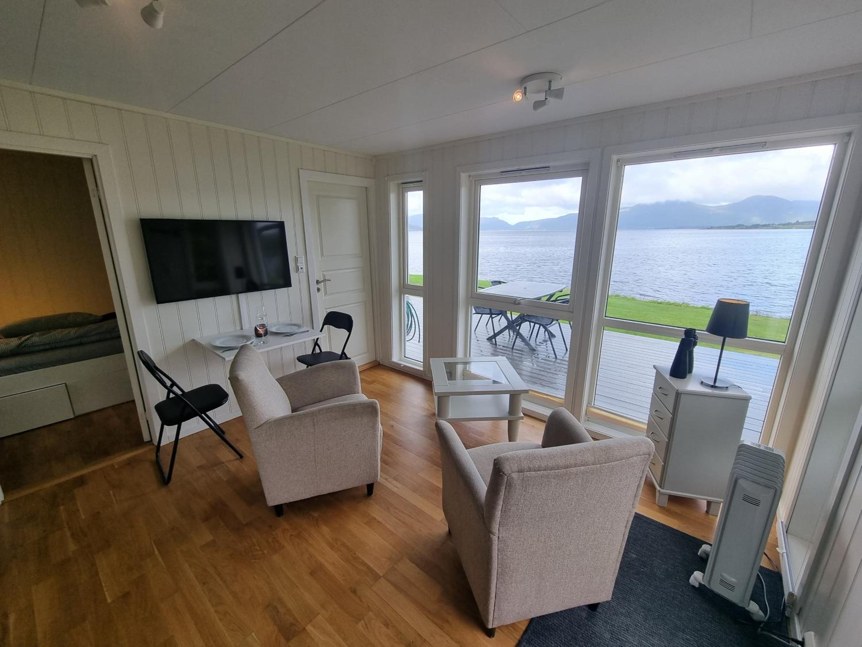 feriehus ved sjøen view 3