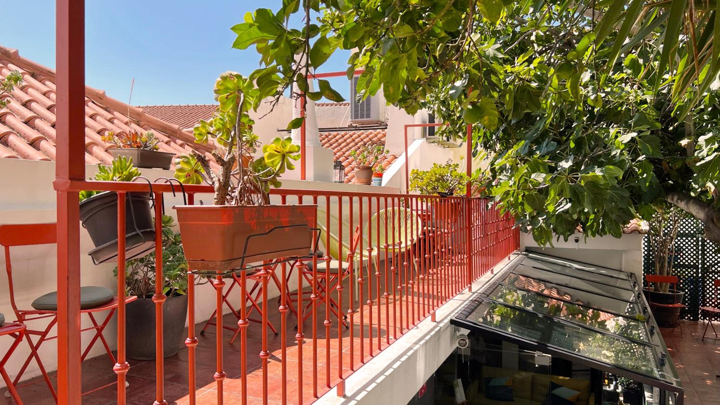 Casa do Bairro by Shiadu view 2