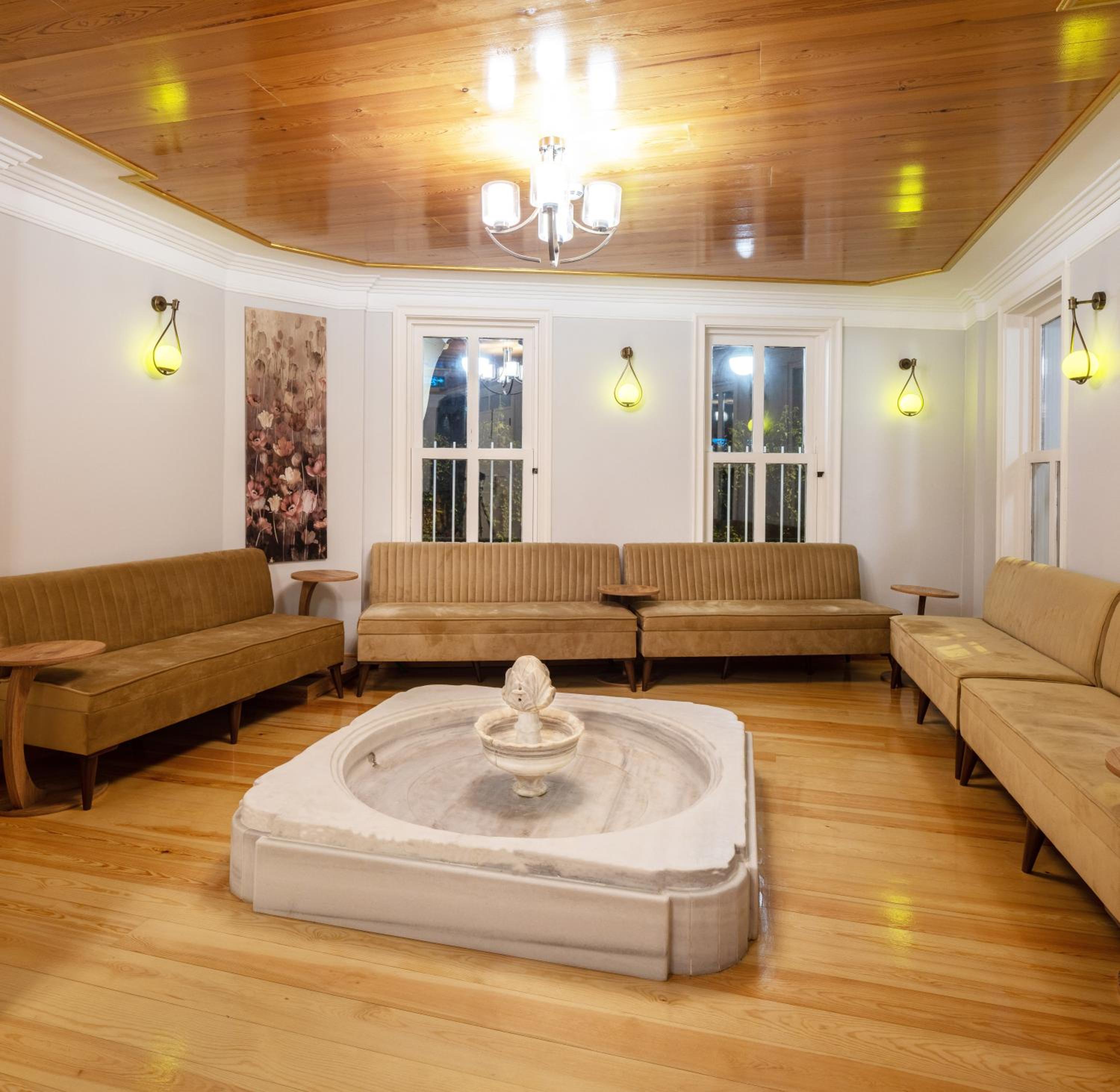 HOME QUALITY HOTEL - Image 24