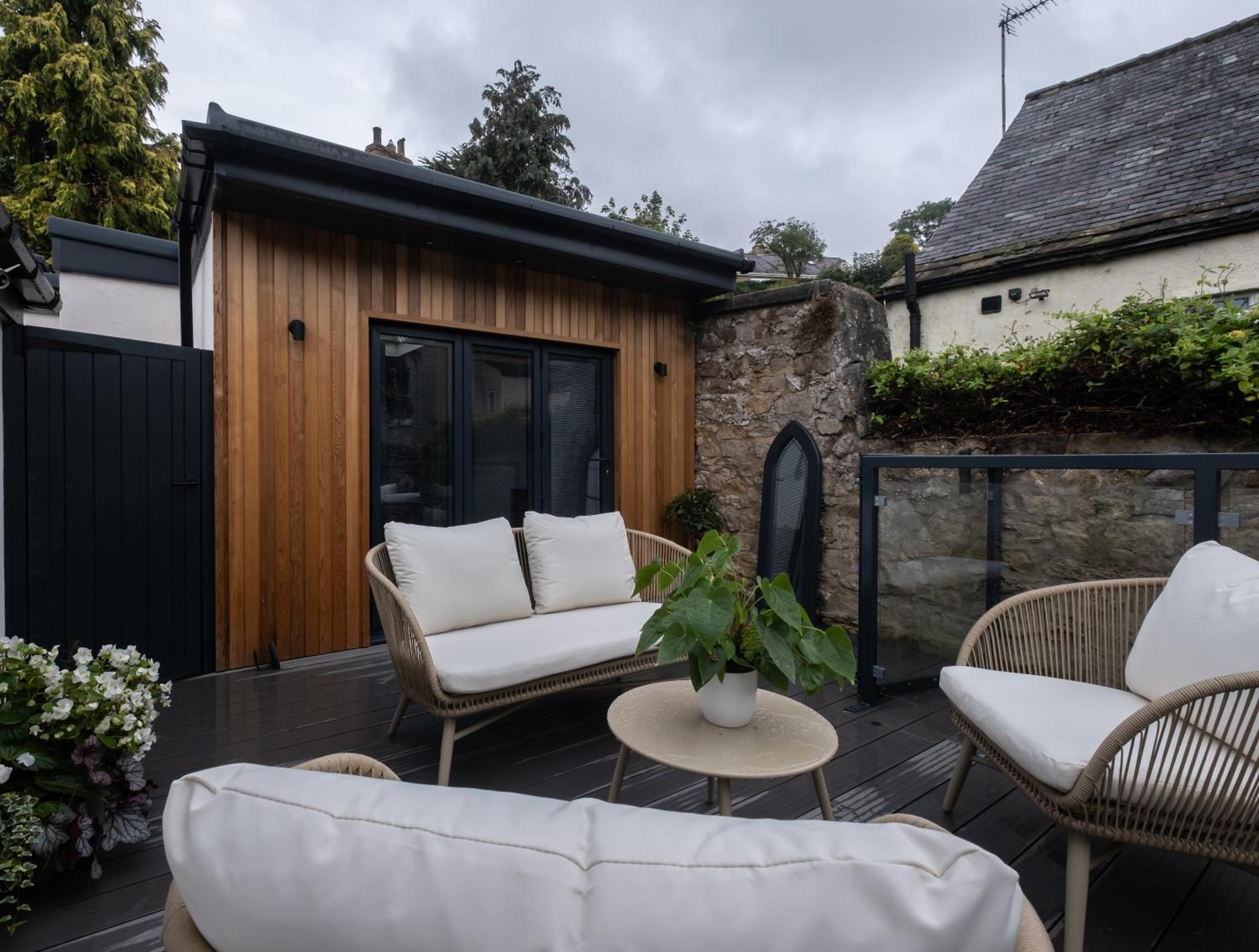 Honeysuckle Lodge