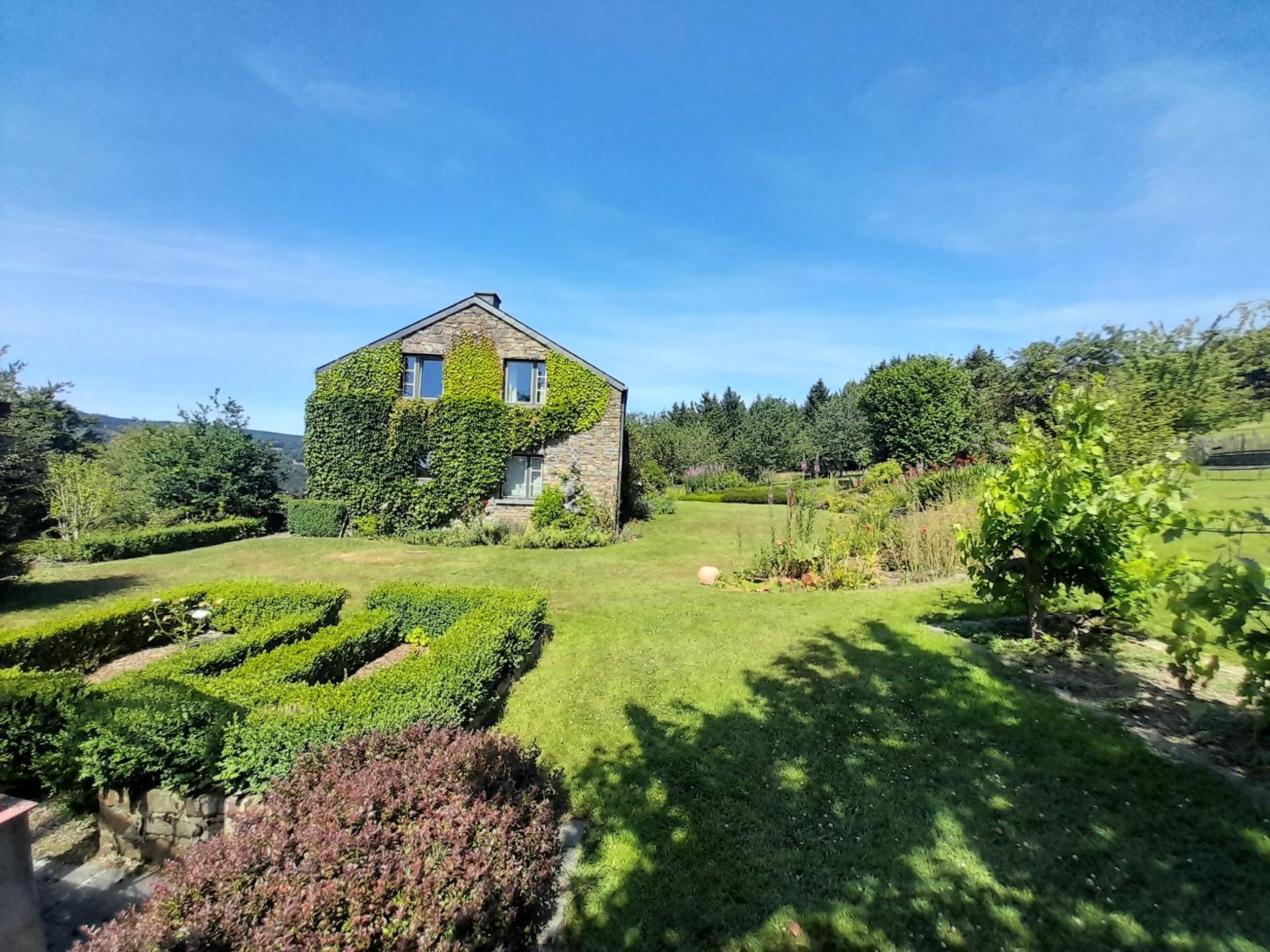 Au Bout du Village