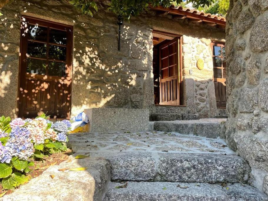 Cottage da Minha Terra 1890 près d'un lac