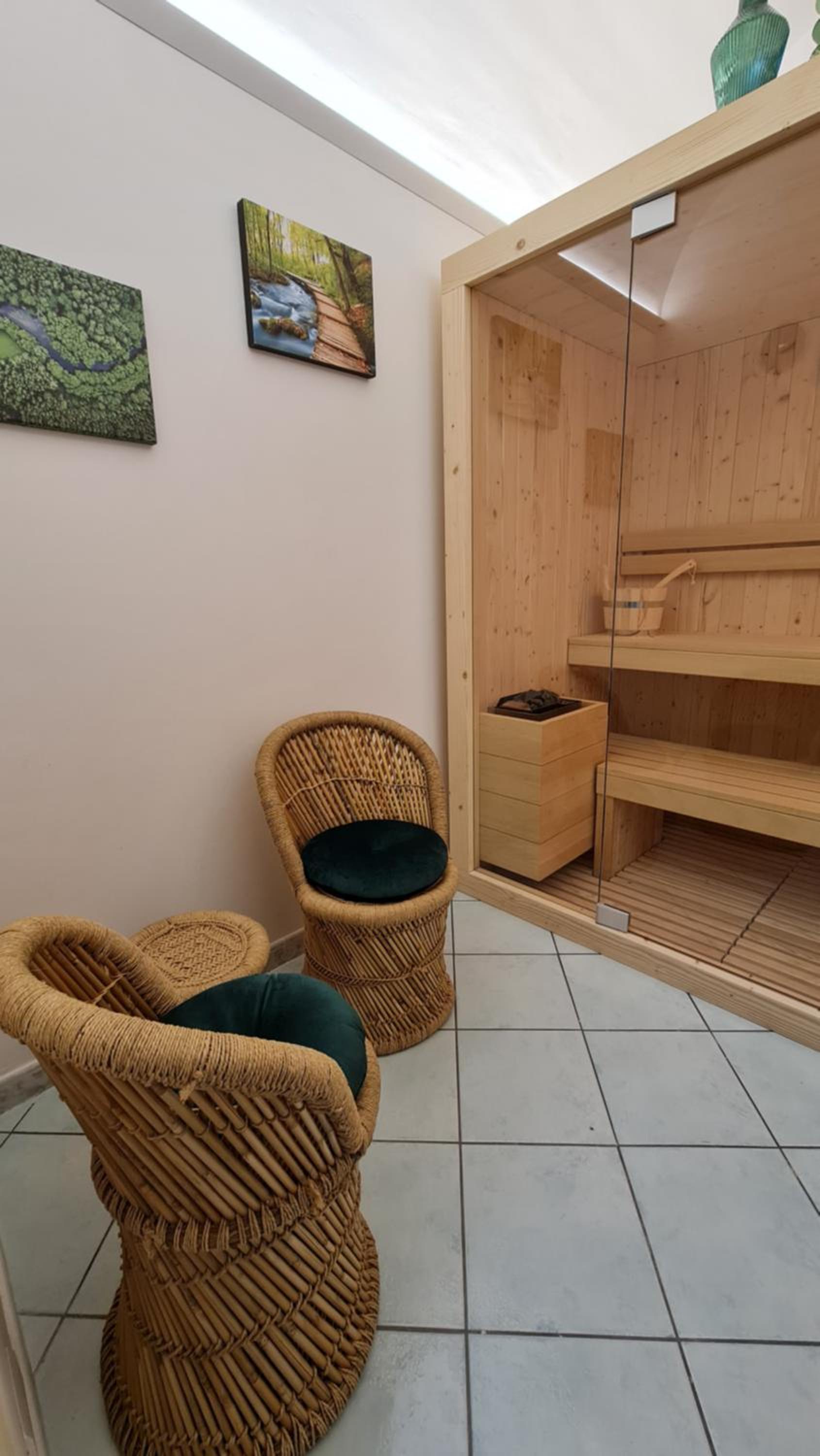 Hotel Maison Ciccio - il Monticello con Sauna Privata - Image 1