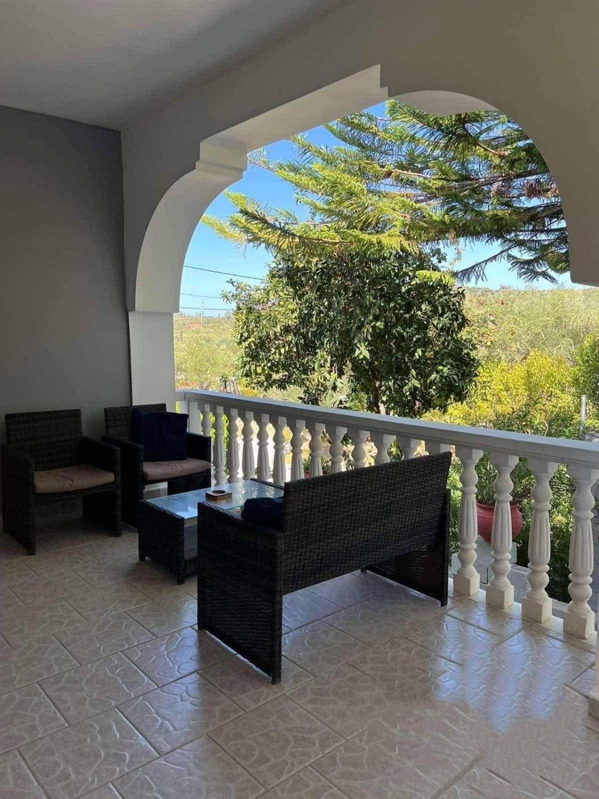 Olive de Villa view 3
