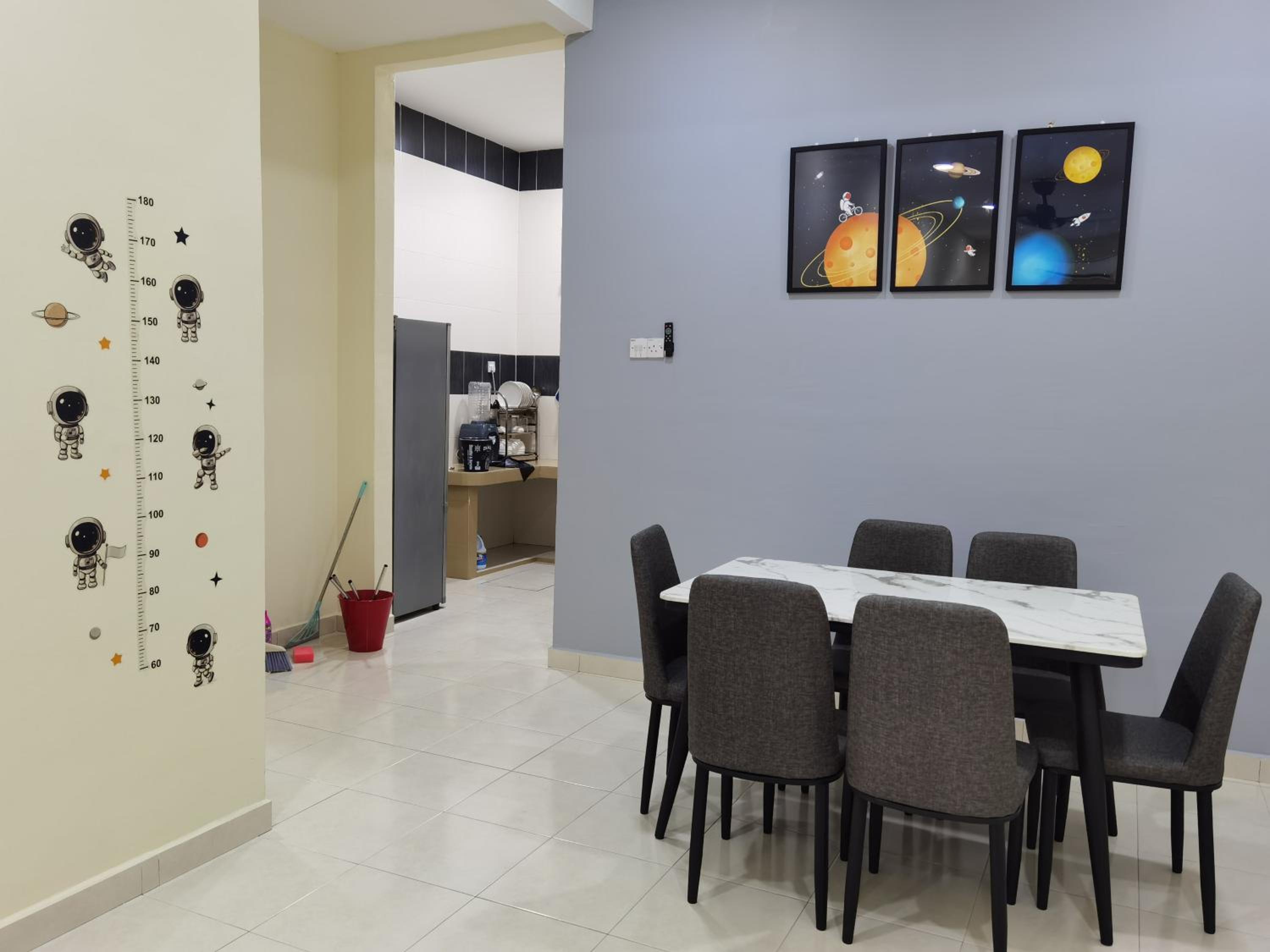 My Homestay Sitiawan - Astronaut Space House 8 Pax photo 5