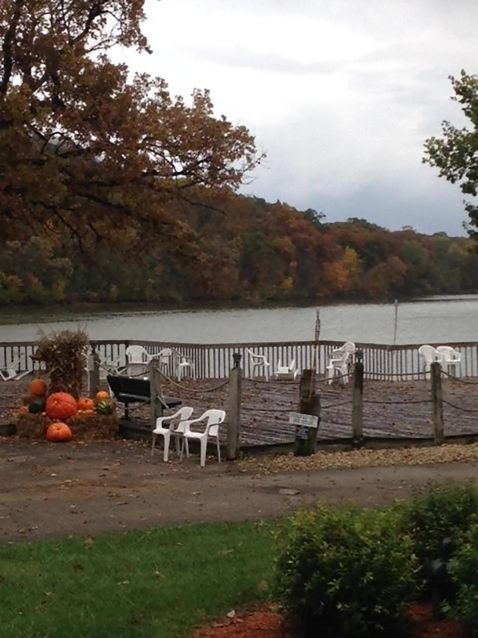 Paddle Wheel Inn, Bild 29