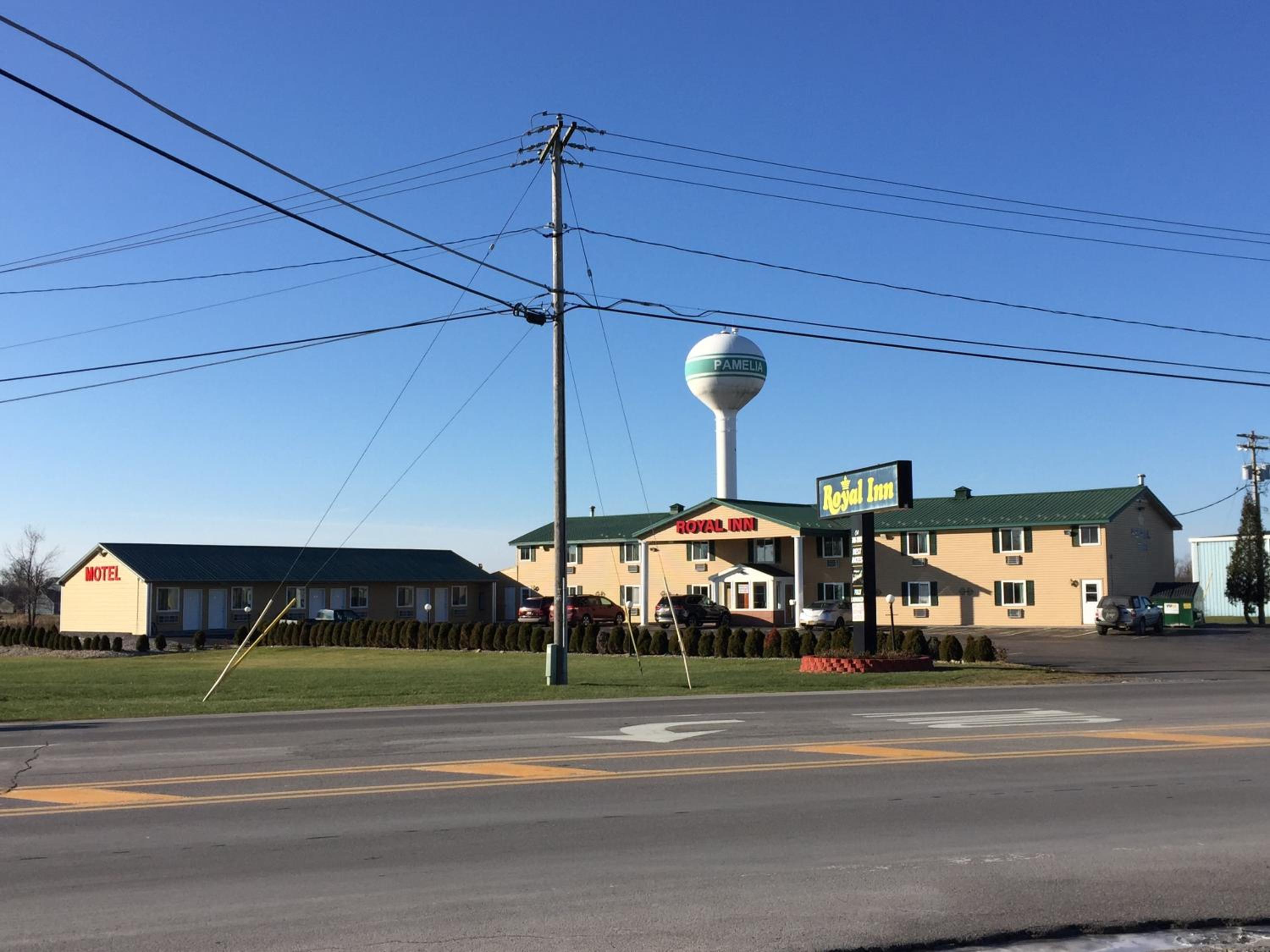 Watertown Vacations - Royal Inn Motel - Property Image 7