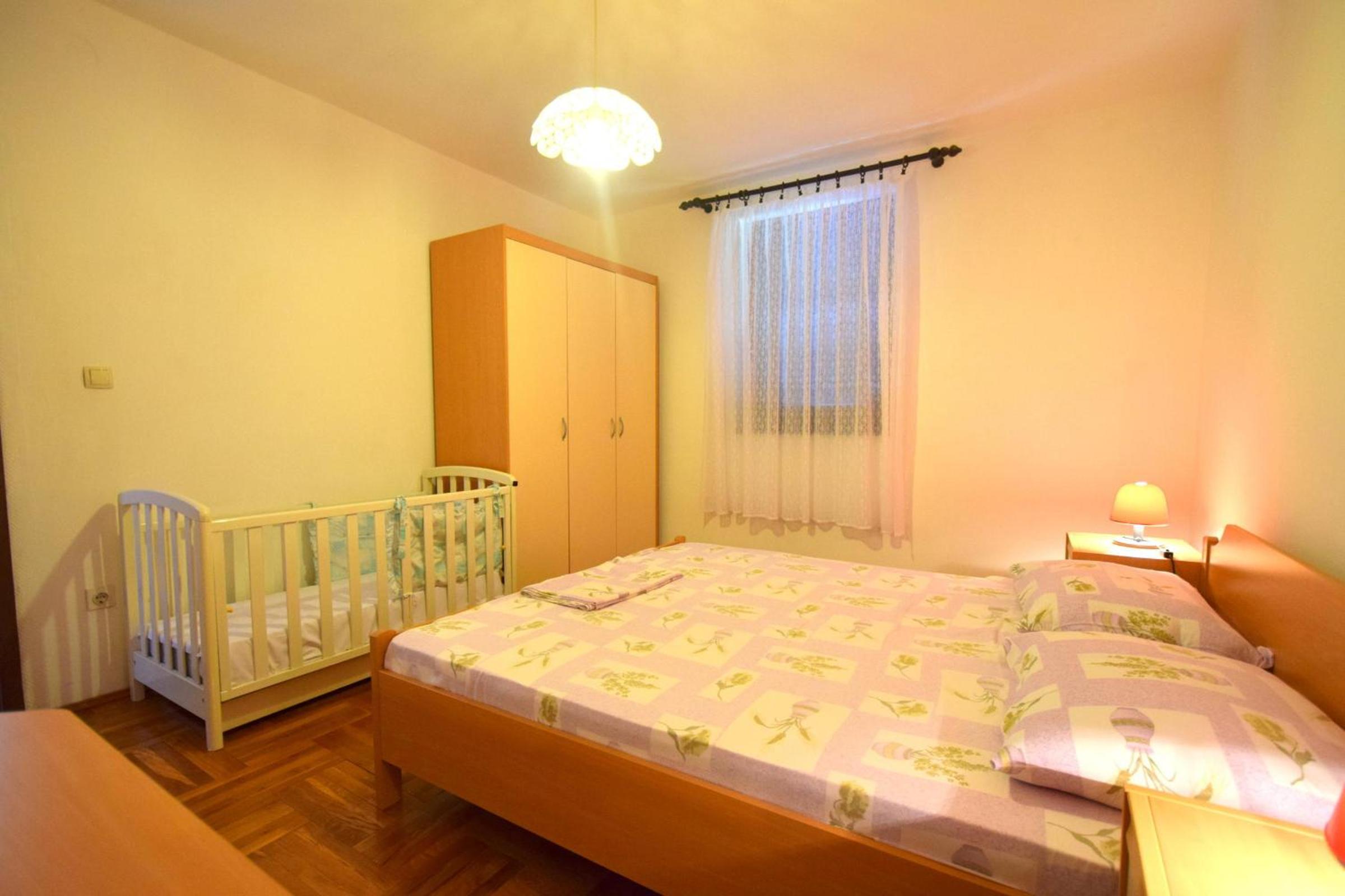 Apartments Petrovic view 4