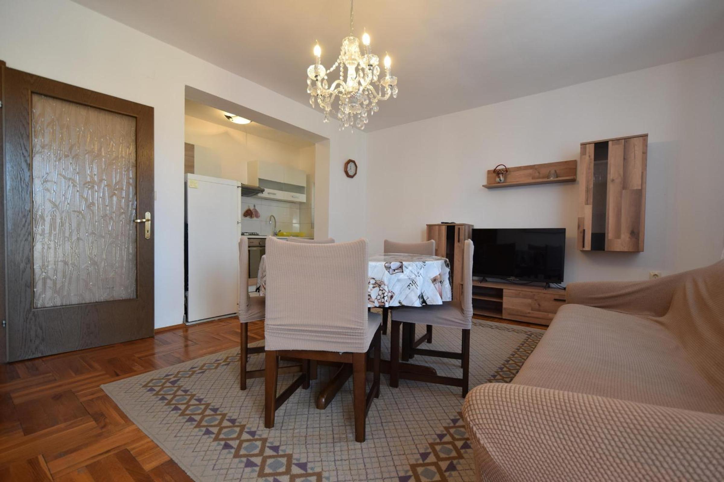 Apartments Petrovic view 5