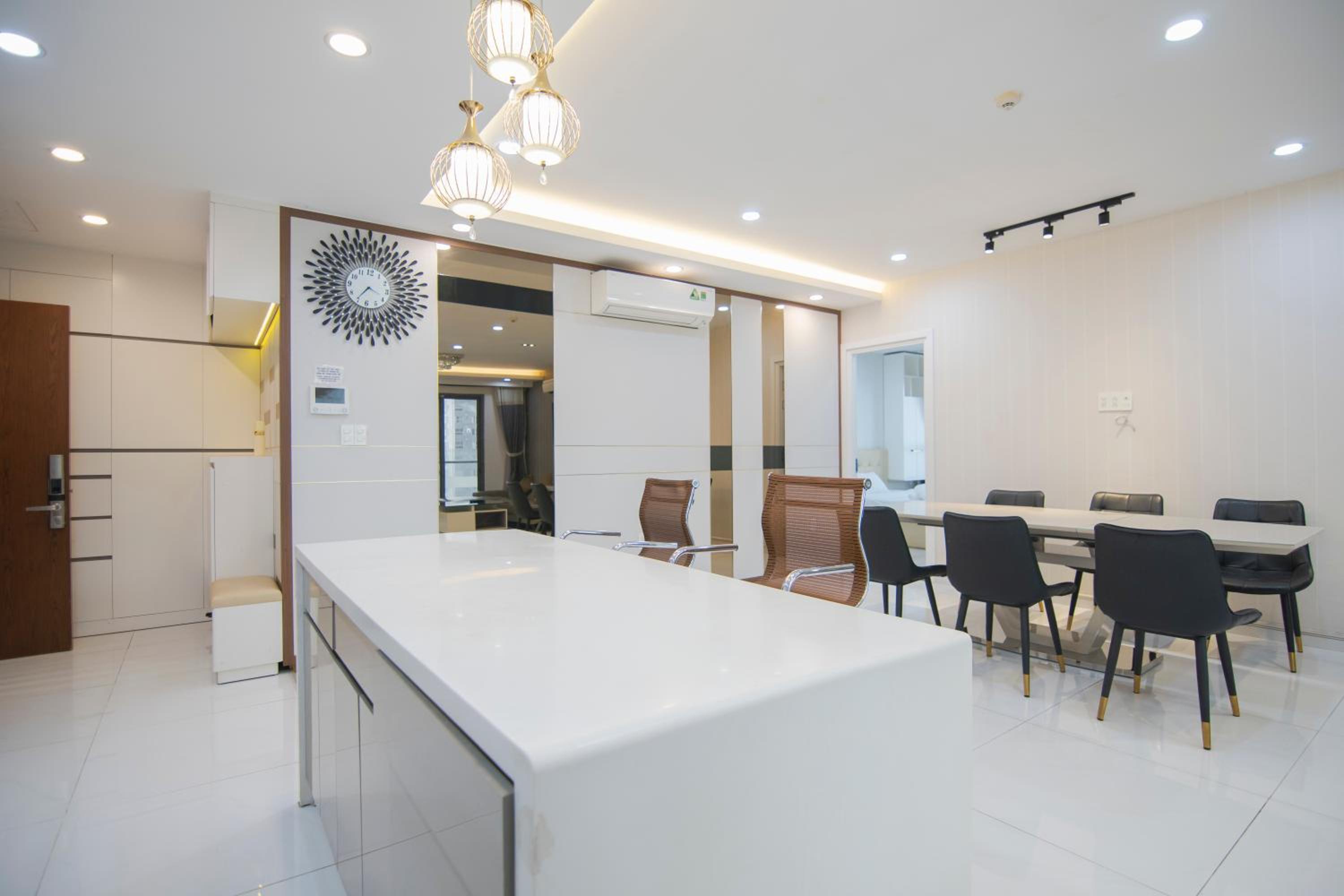 Luxury Gold Apartment 86 -Rooftop Pool Central City