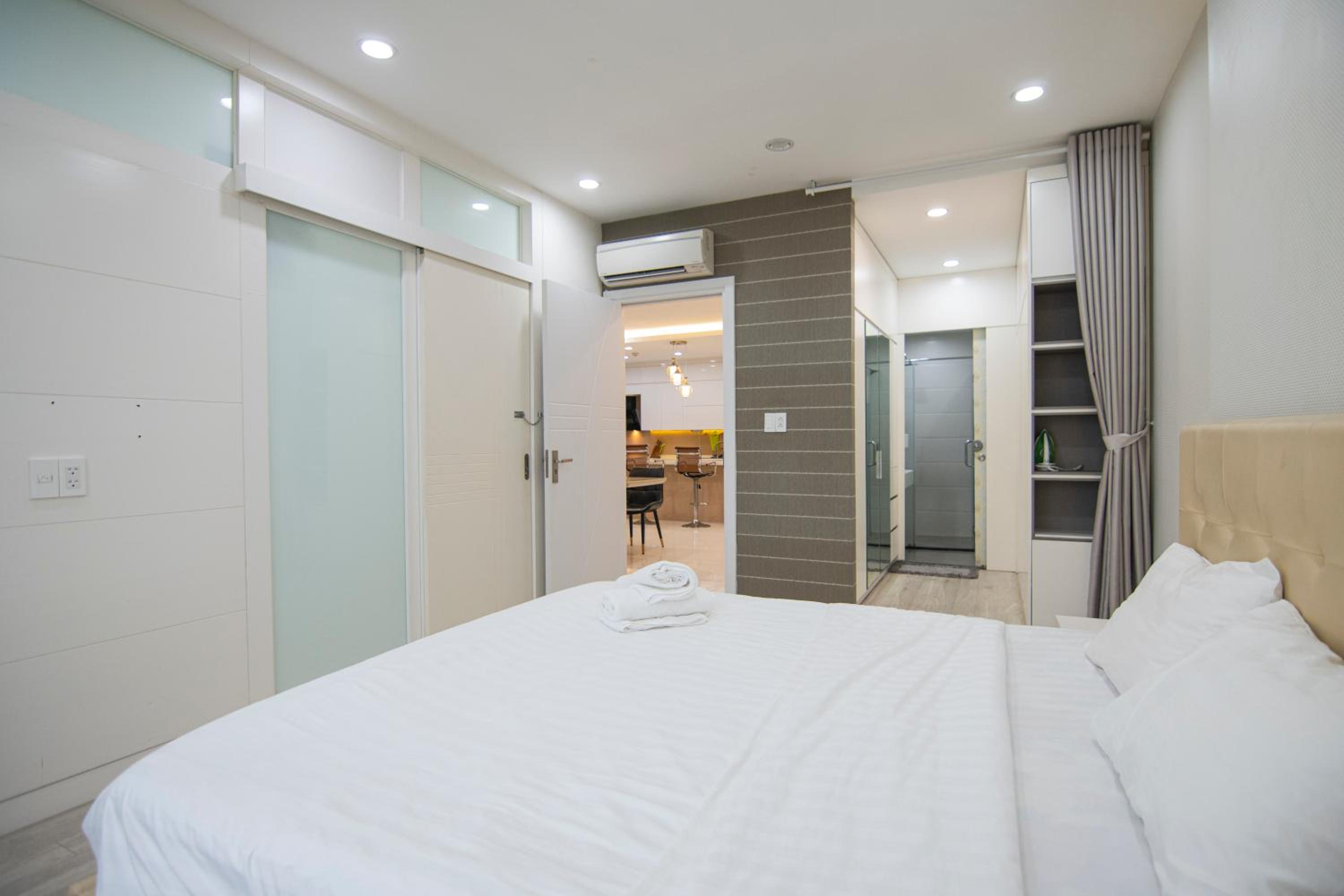Luxury Gold Apartment 86 -Rooftop Pool Central City