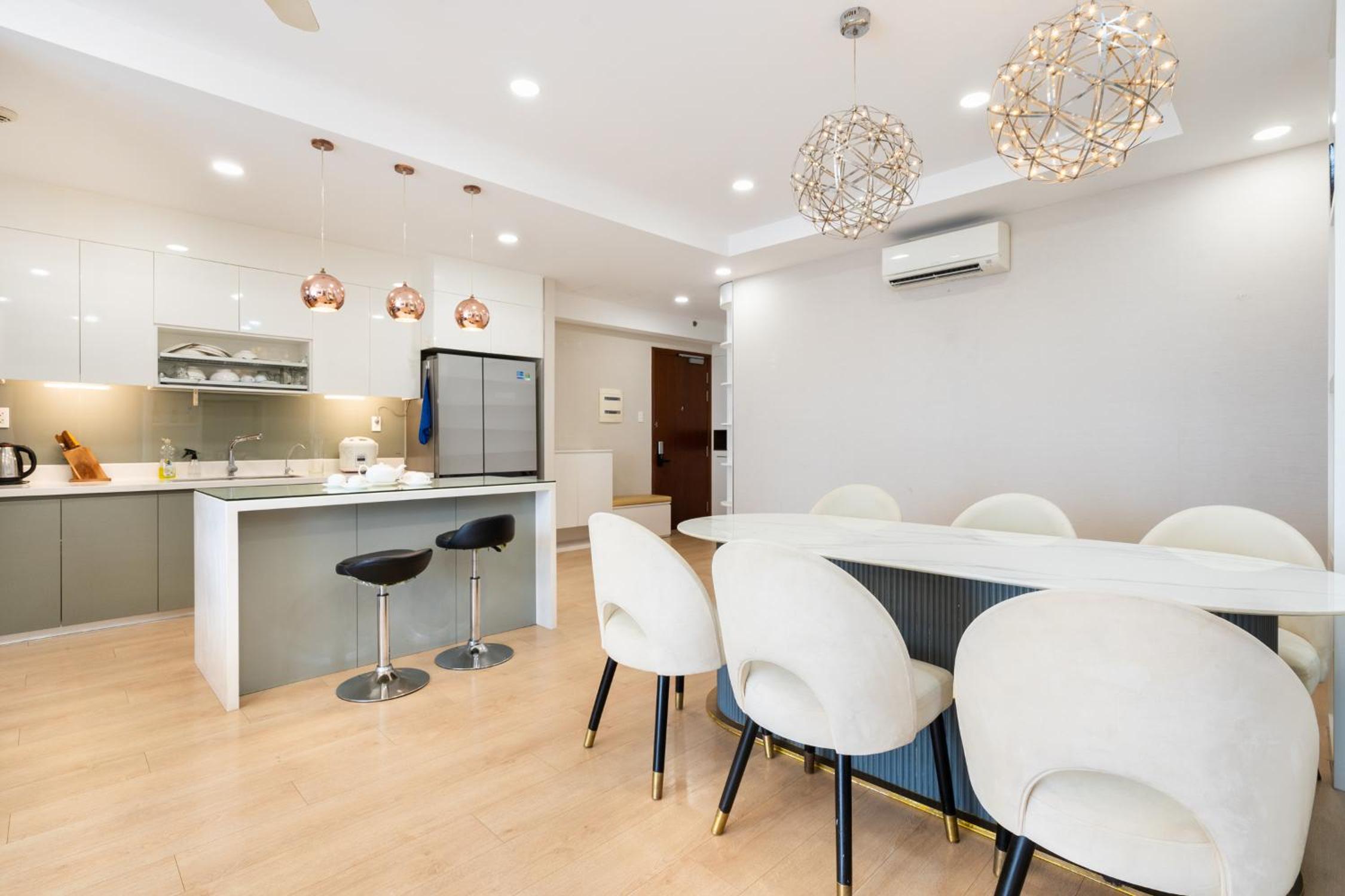 Luxury Gold Apartment 86 -Rooftop Pool Central City