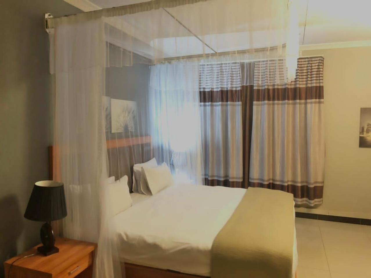 Top Lodge in Blantyre view 5