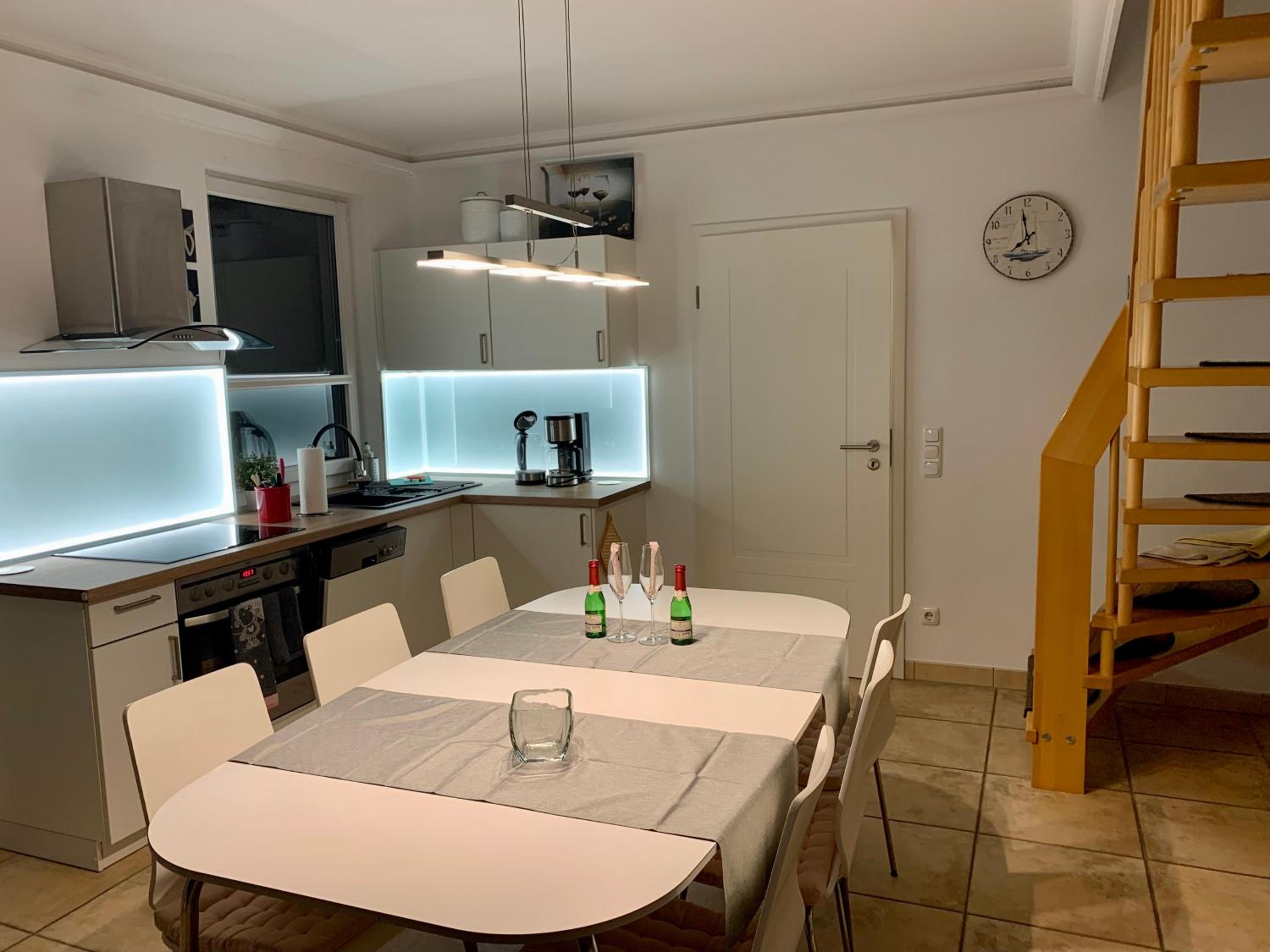 Fischerhus mit Boot,Sauna und Kamin je Seite