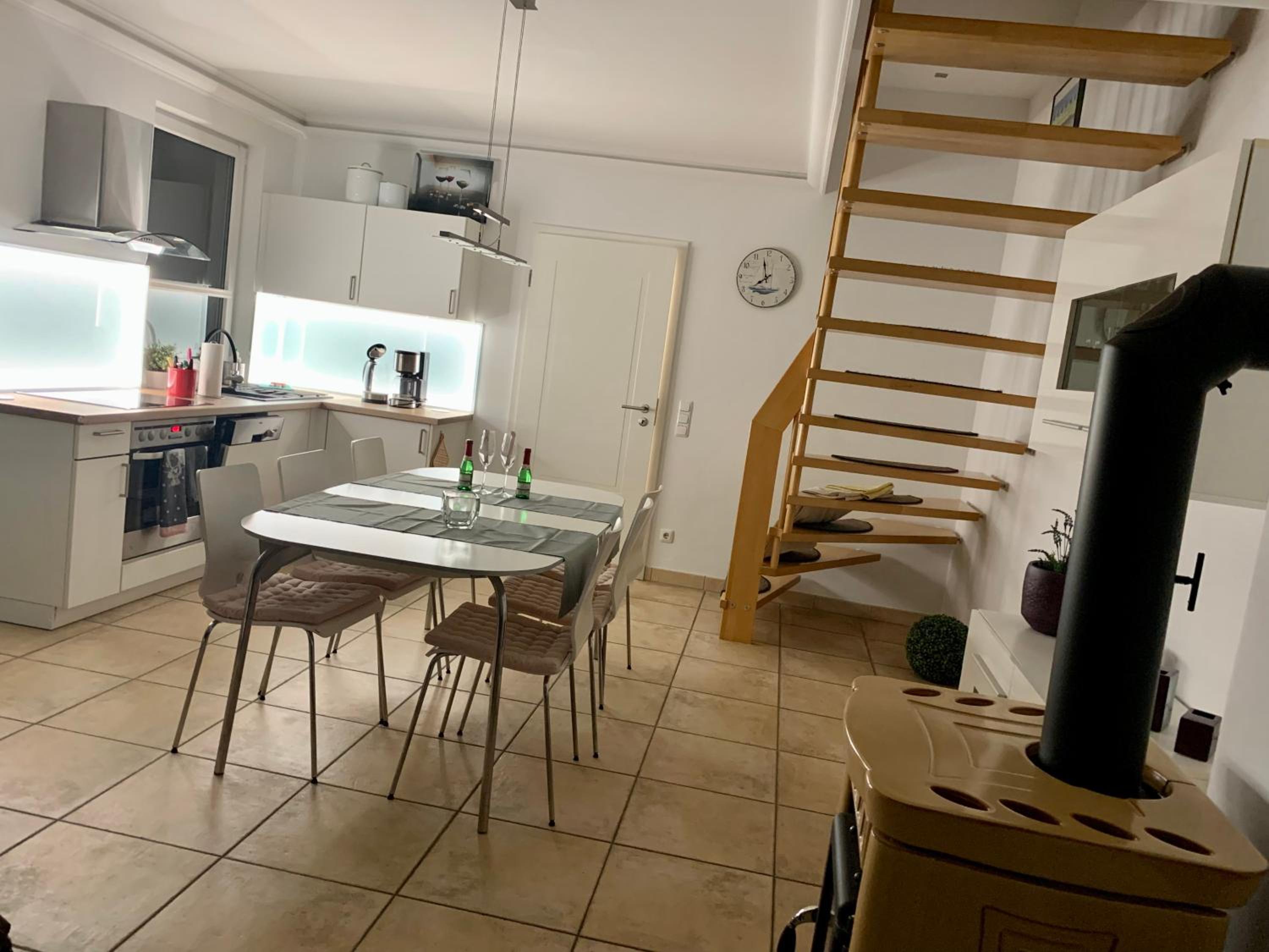 Fischerhus mit Boot,Sauna und Kamin je Seite