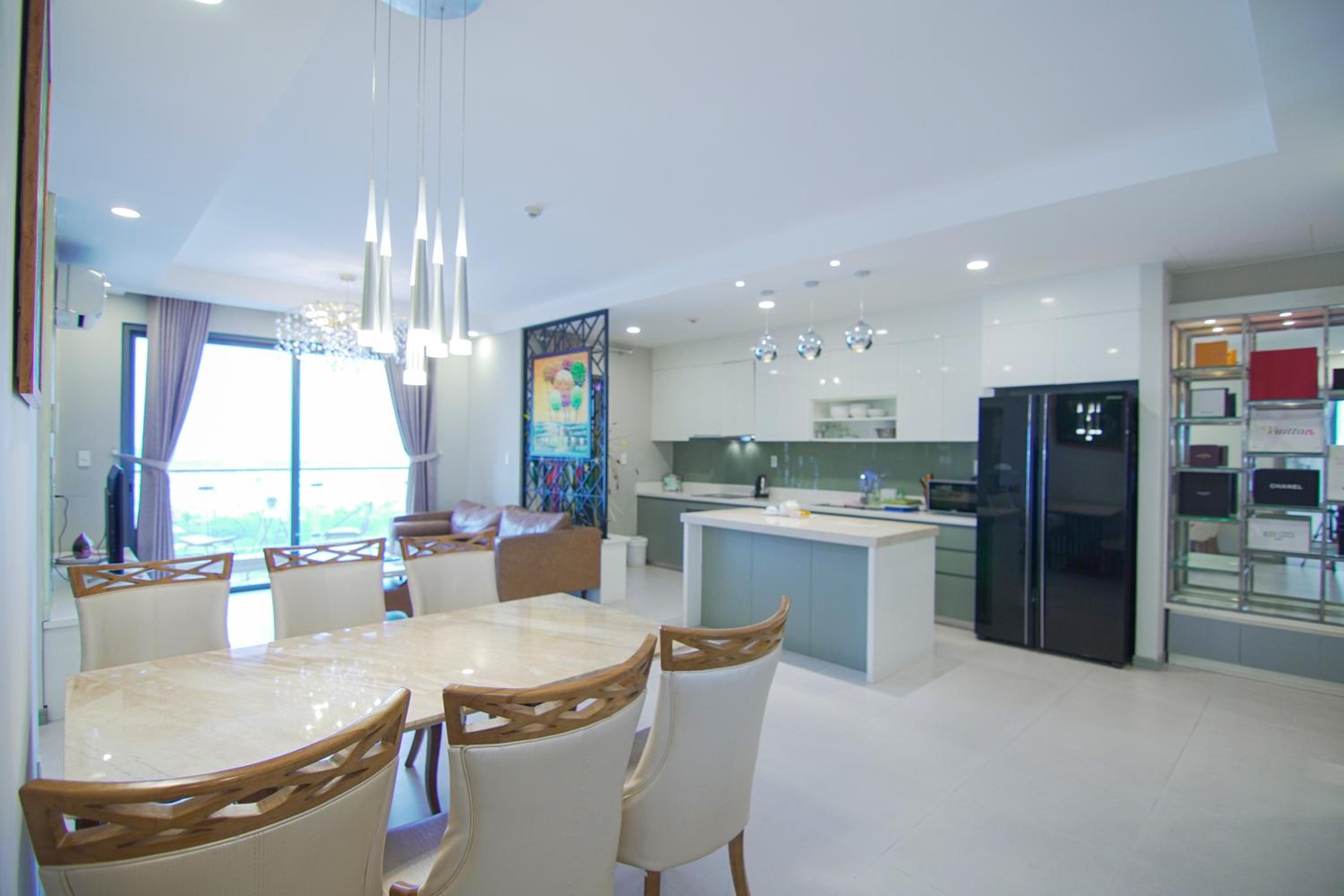 Luxury Gold Apartment 86 -Rooftop Pool Central City