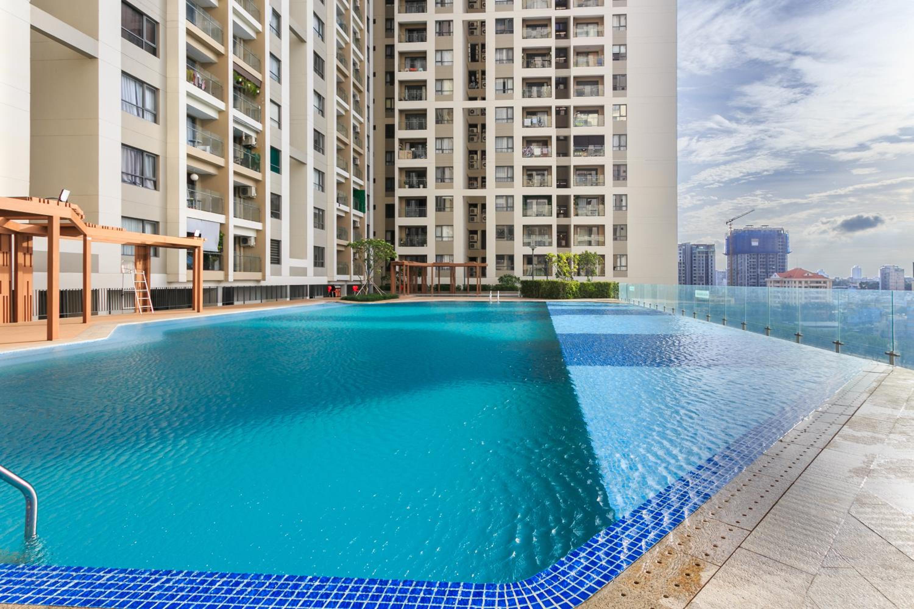 Luxury Gold Apartment 86 -Rooftop Pool Central City