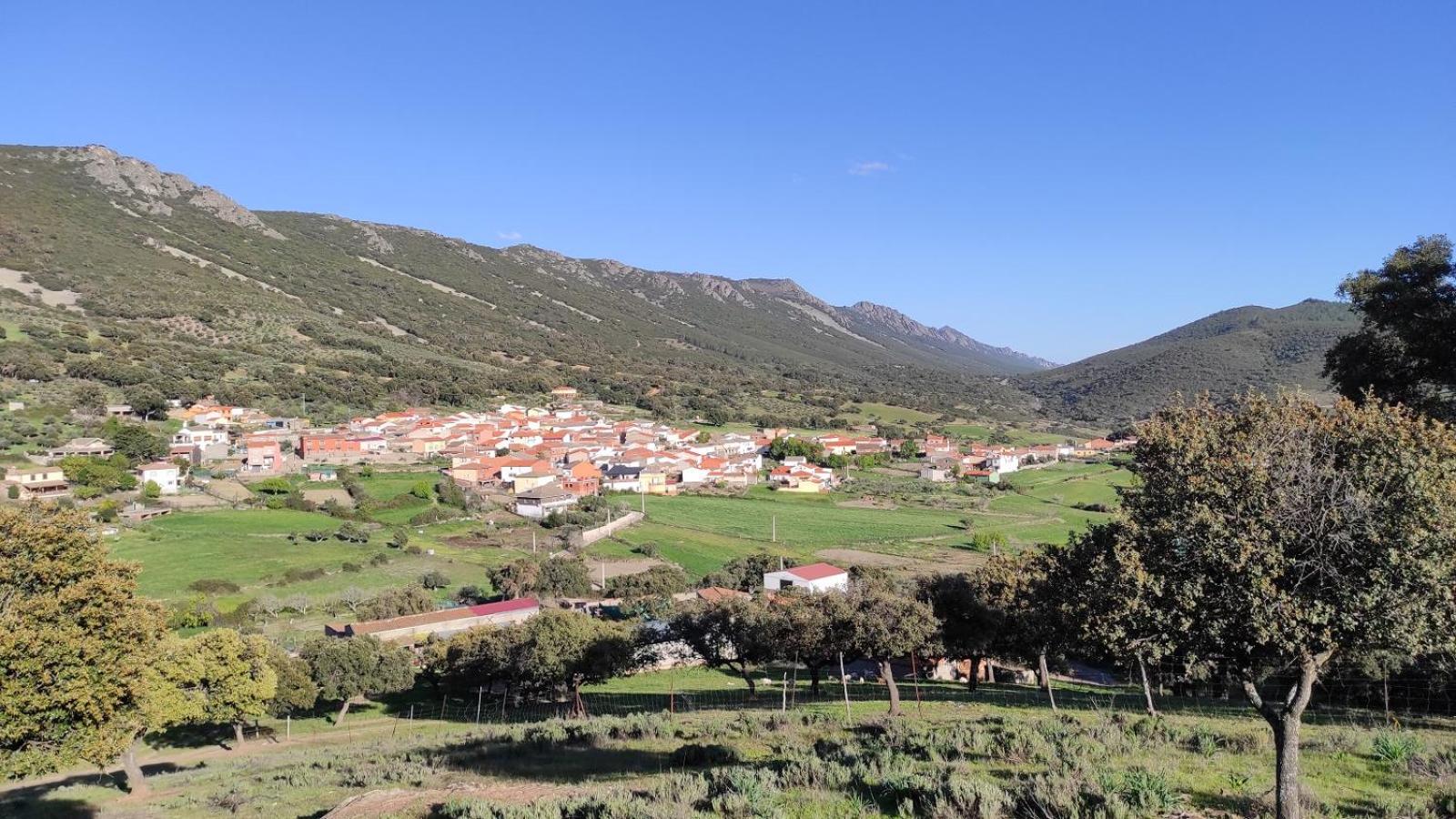 Casa rural La Colmena del Geoparque TR -CC 00489
