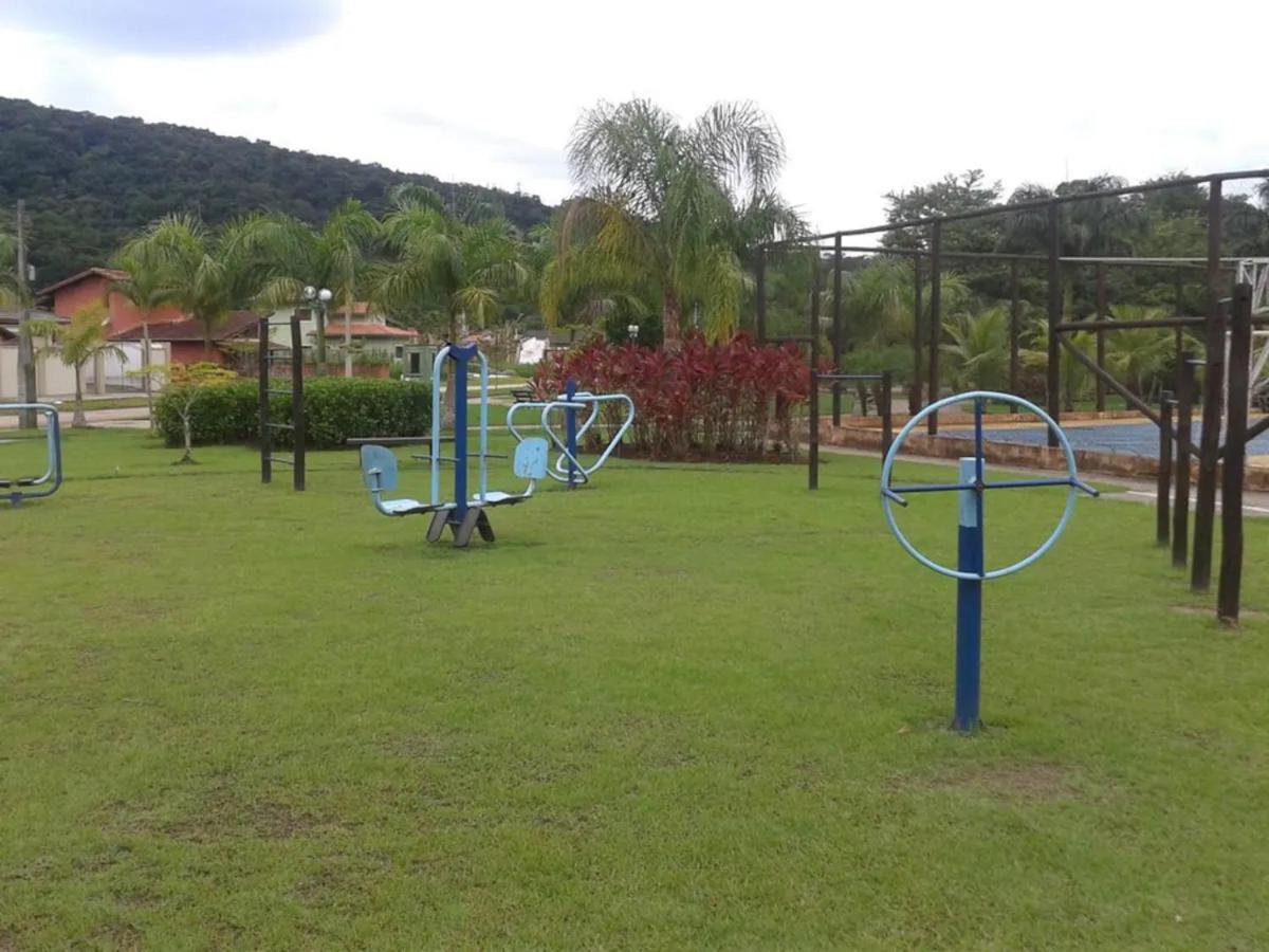 Sobrado 4 dorm Cond. Fechado Praia da Mococa Caraguatatuba