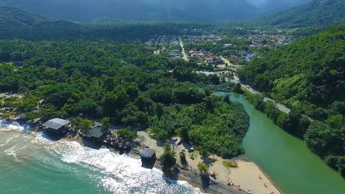 Sobrado 4 dorm Cond. Fechado Praia da Mococa Caraguatatuba