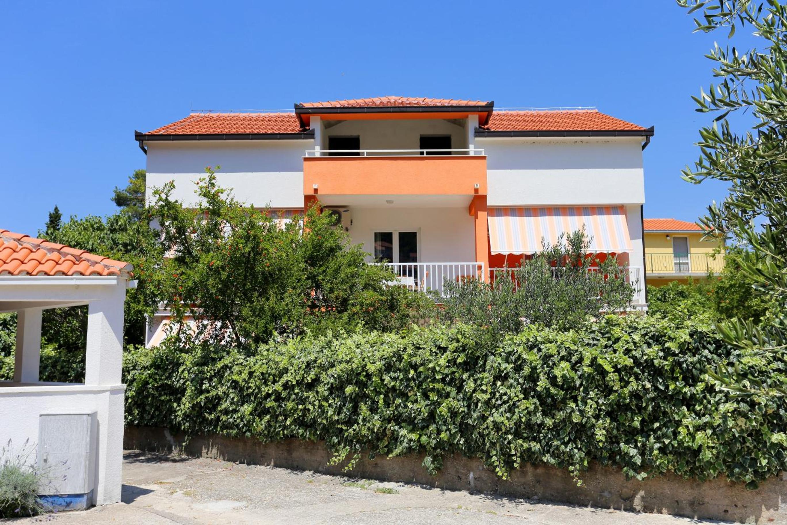 Photo 48