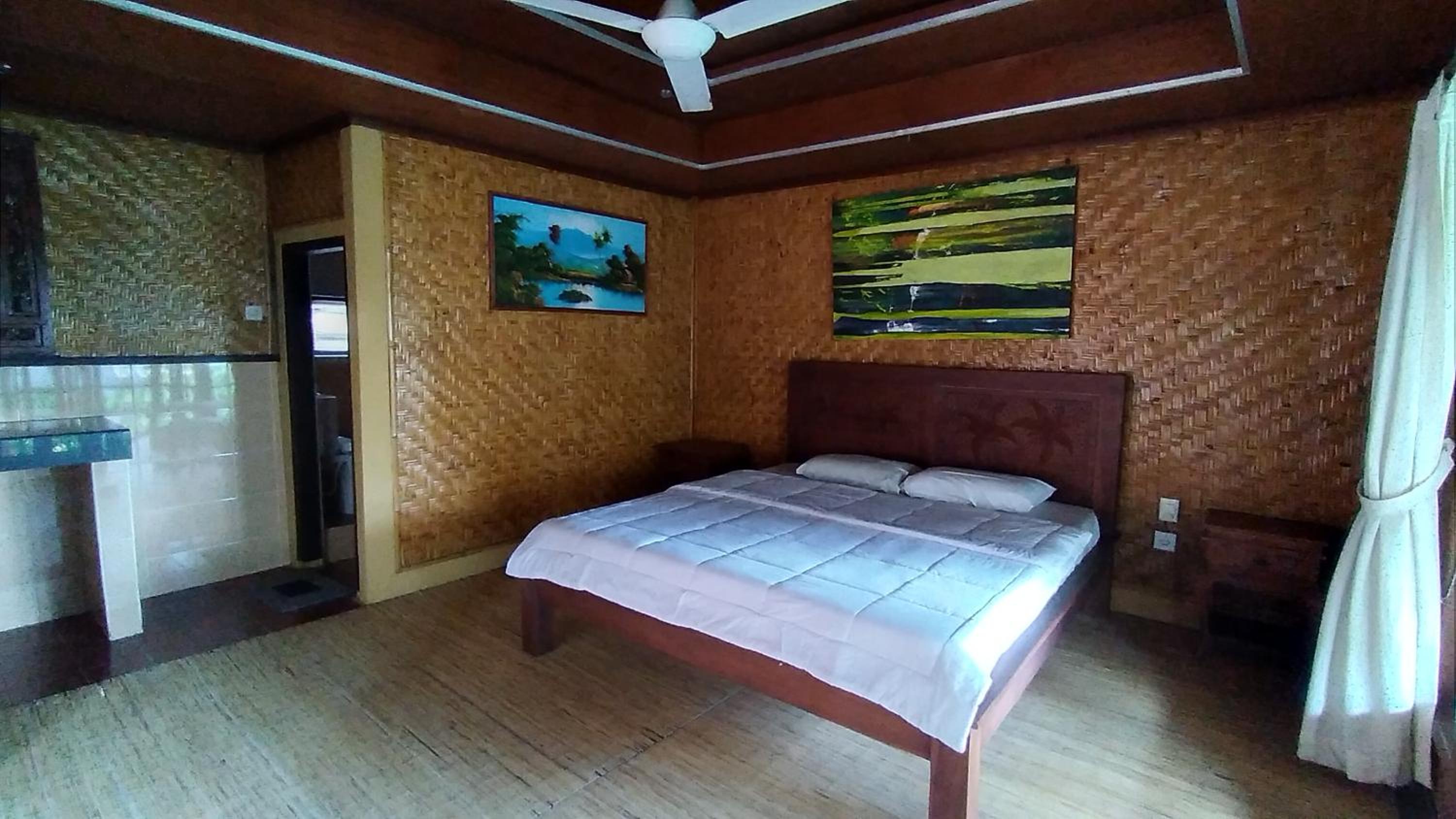 Rice paddy bungalow view 4