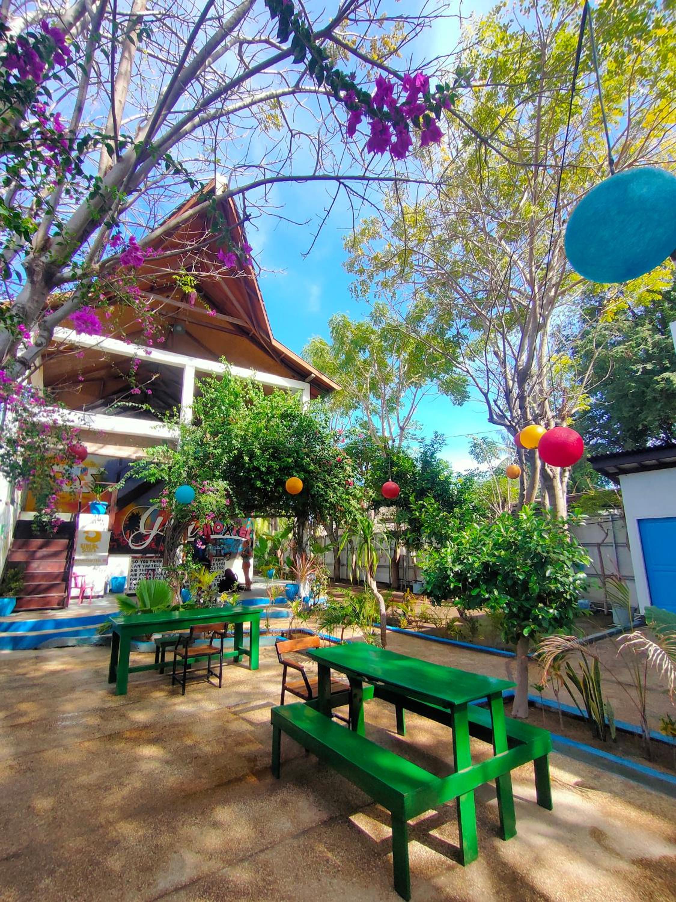 Gili Beach Bum Hostel