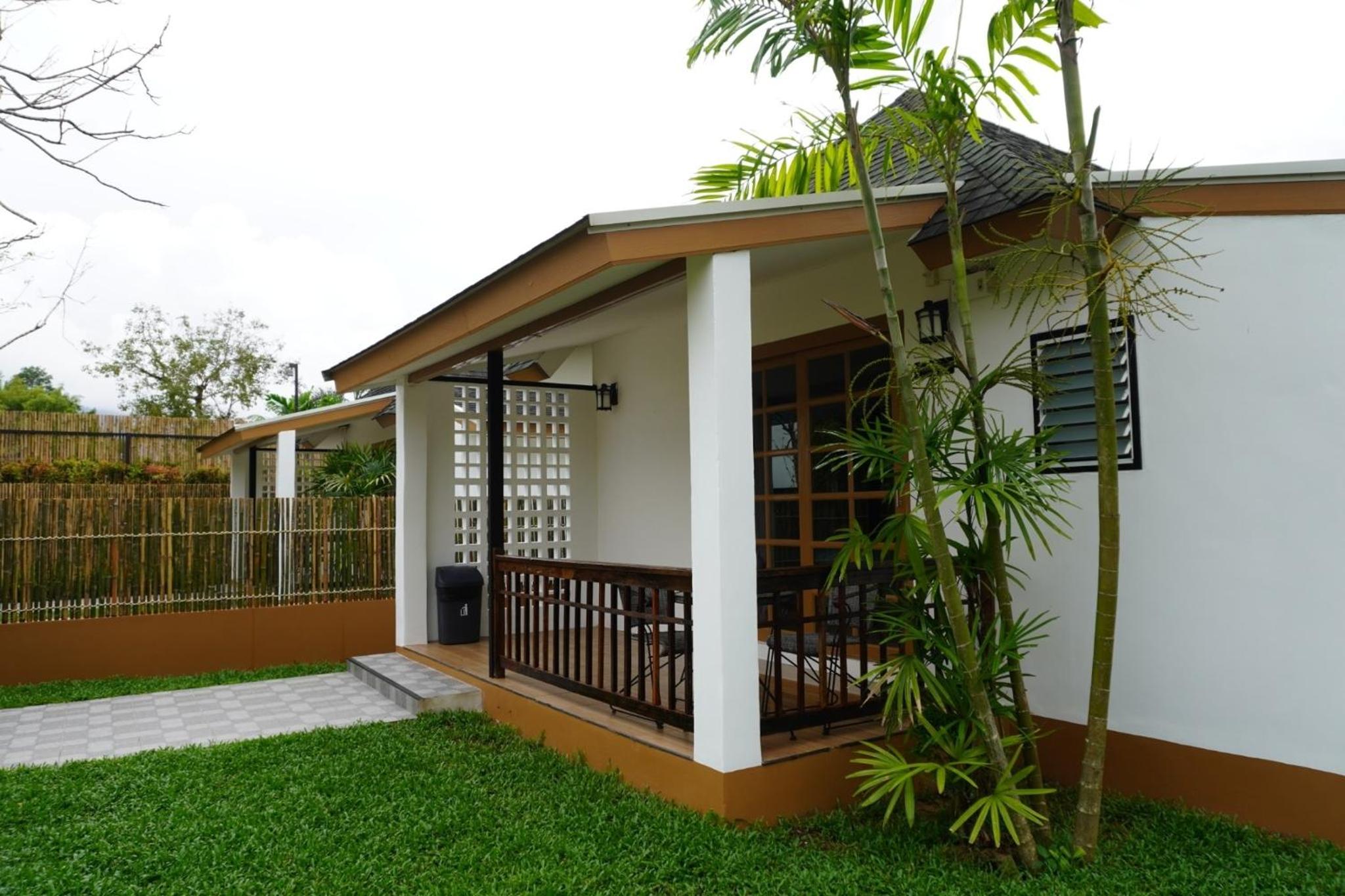 IP Plus Resort Chanthaburia - Halal Hotel
