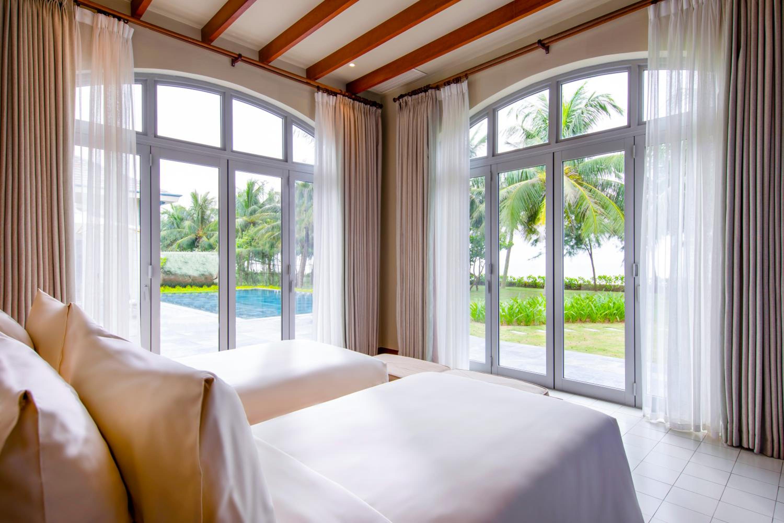 FLC Luxury Resort Samson