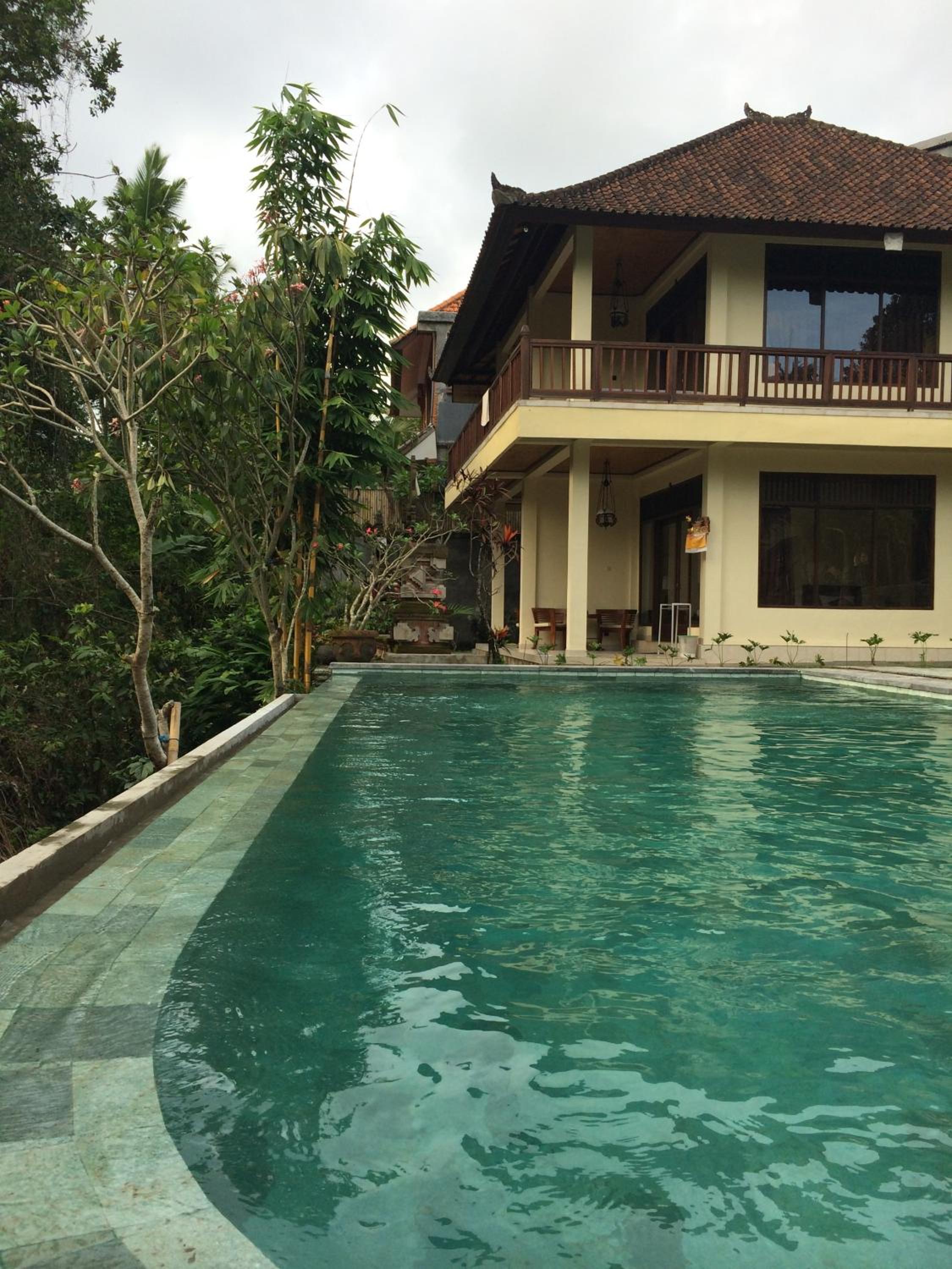 Raka Rai Bungalows view 5