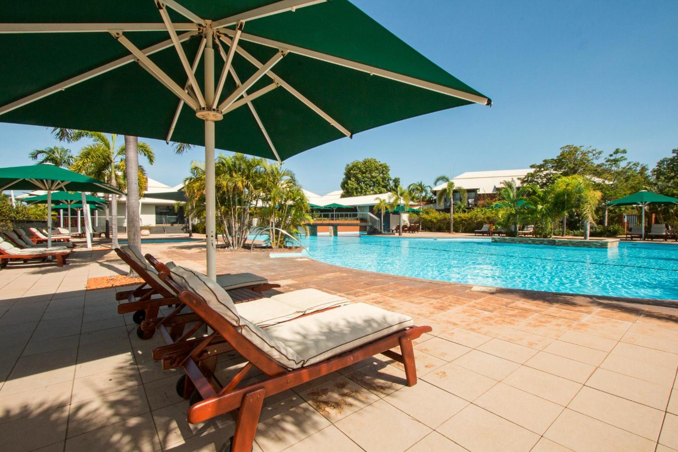Broome Apartments