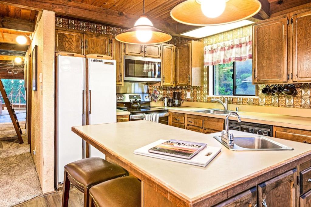 Brathouse By The Sea - Easy Access to the Pacific view 4